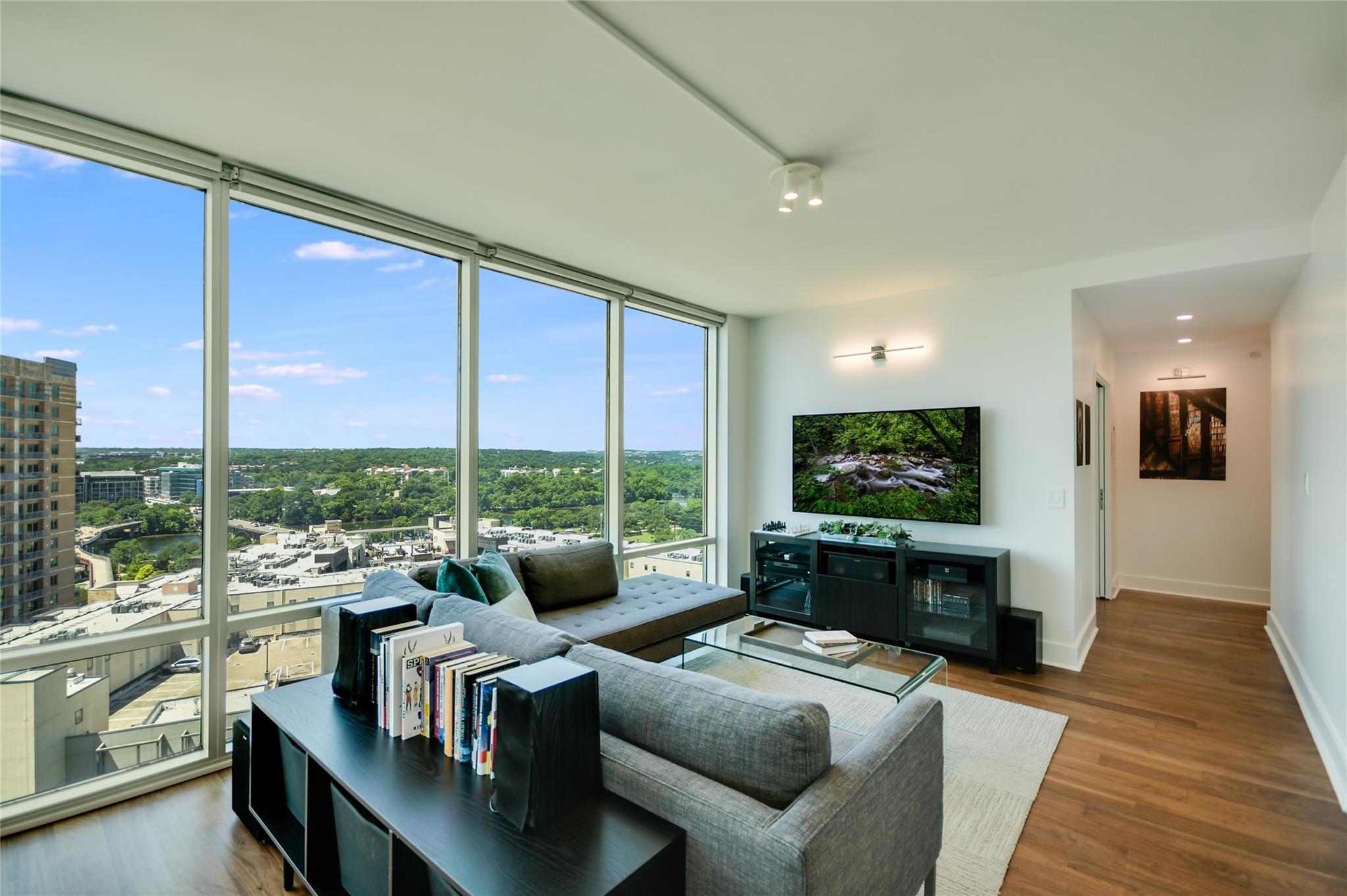 300 Bowie ST # 1403