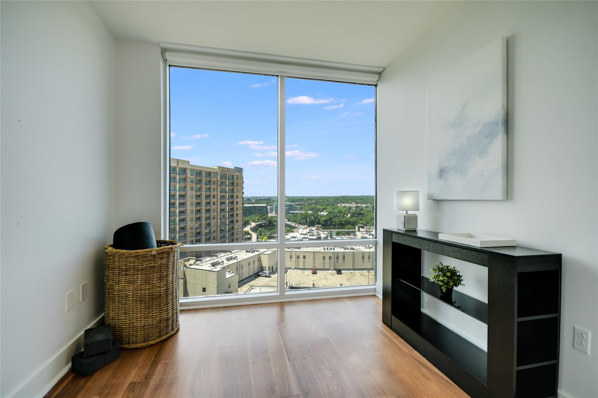 300 Bowie ST # 1403