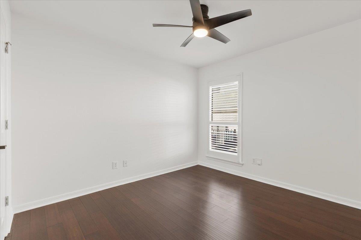 808 Bent Wood PL