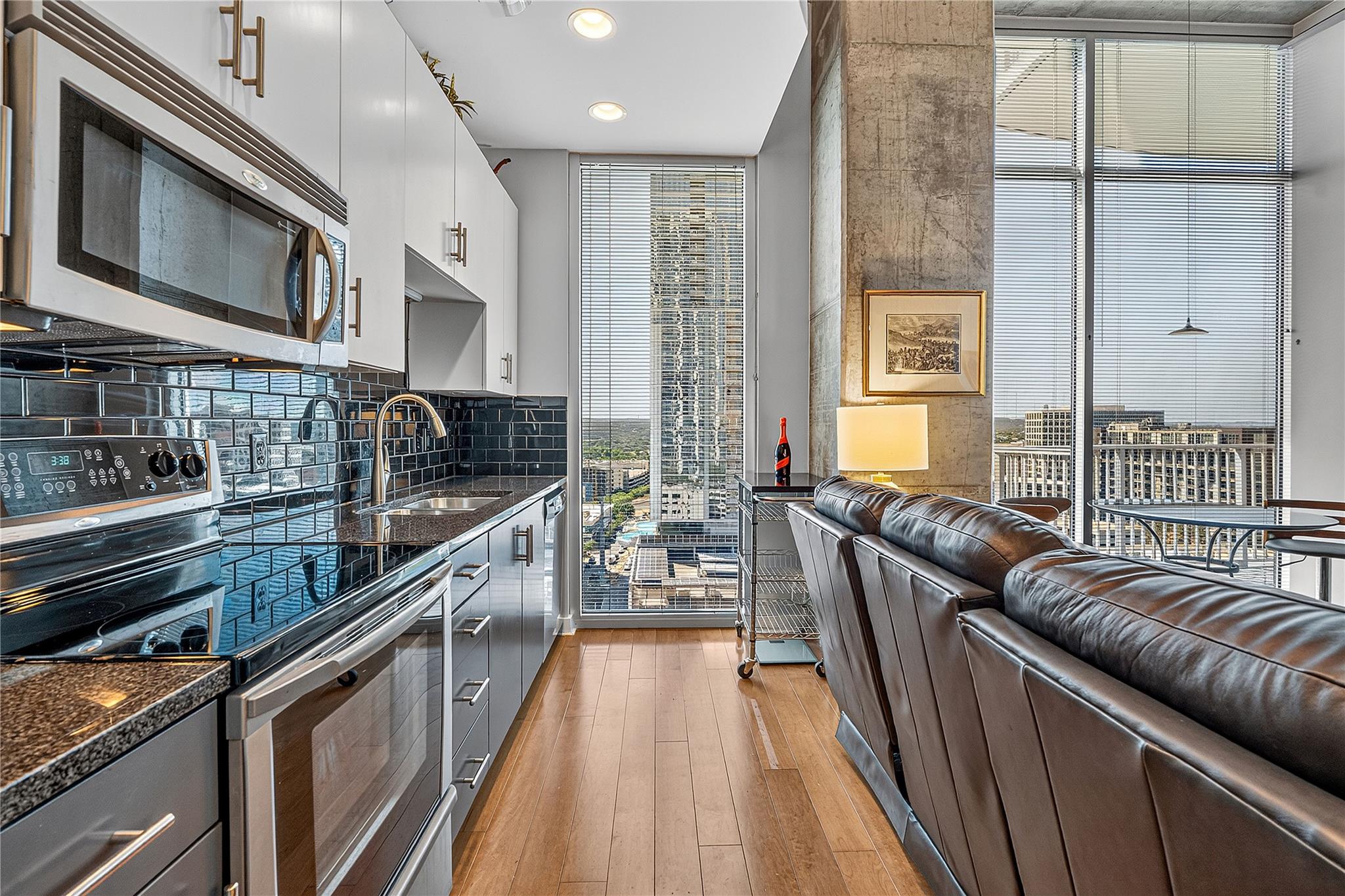 360 Nueces ST # 1604