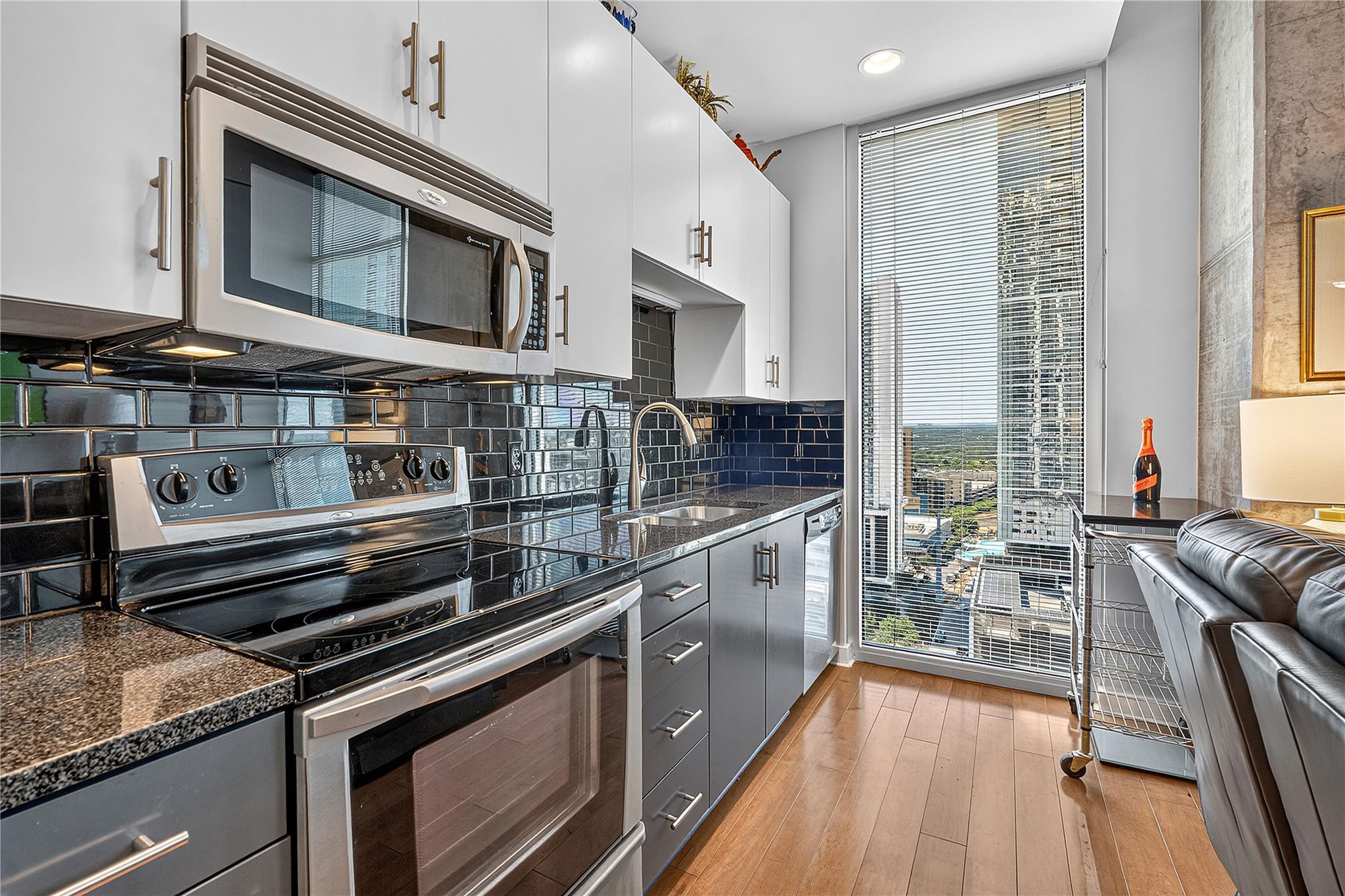 360 Nueces ST # 1604