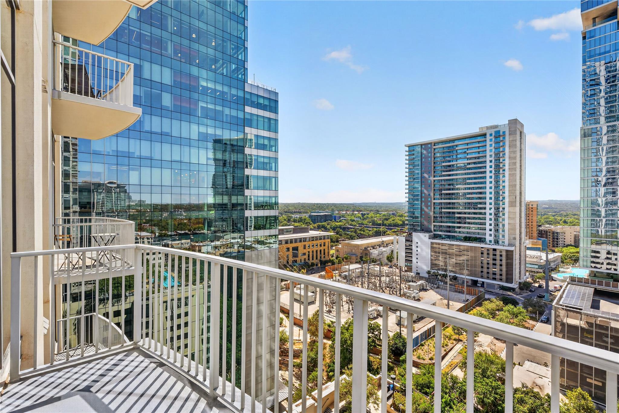 360 Nueces ST # 1604