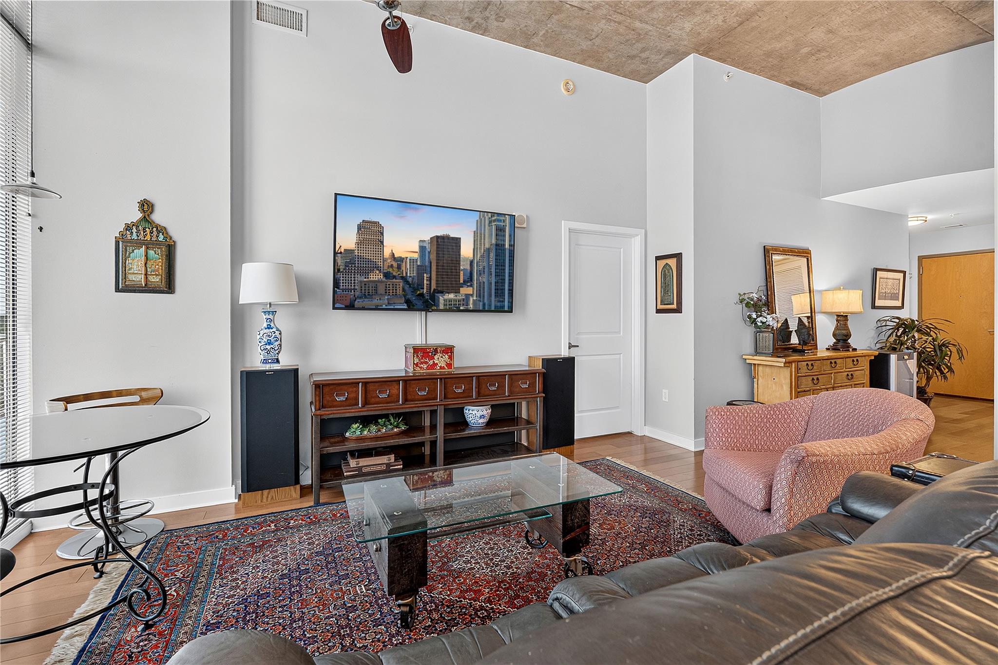 360 Nueces ST # 1604