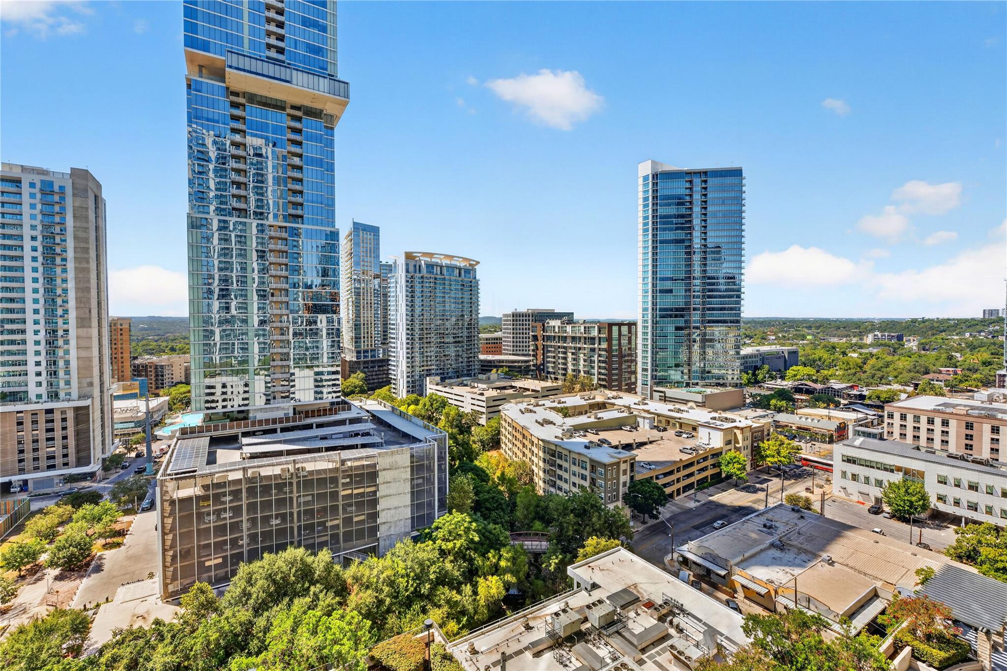 360 Nueces ST # 1604