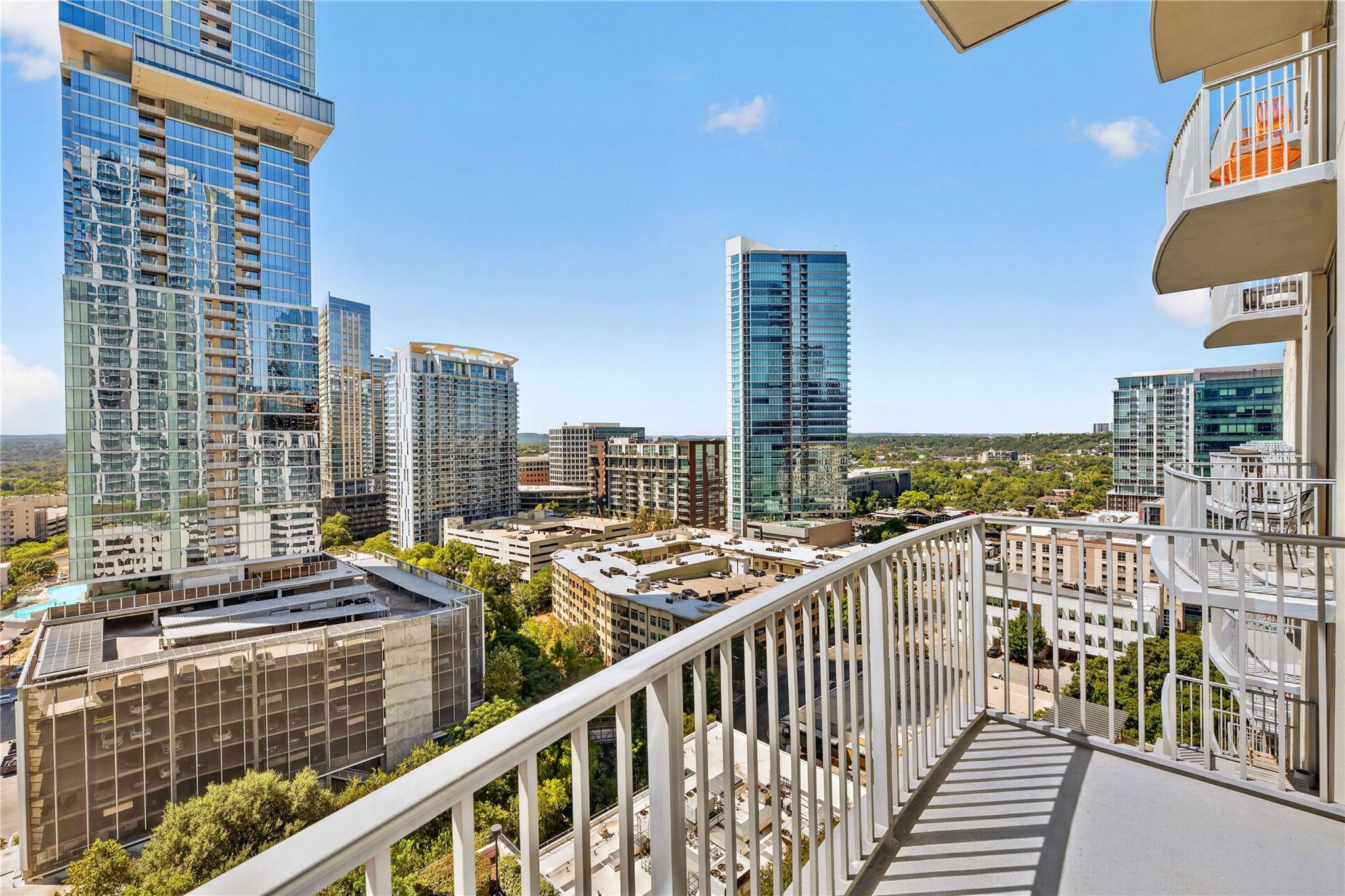 360 Nueces ST # 1604