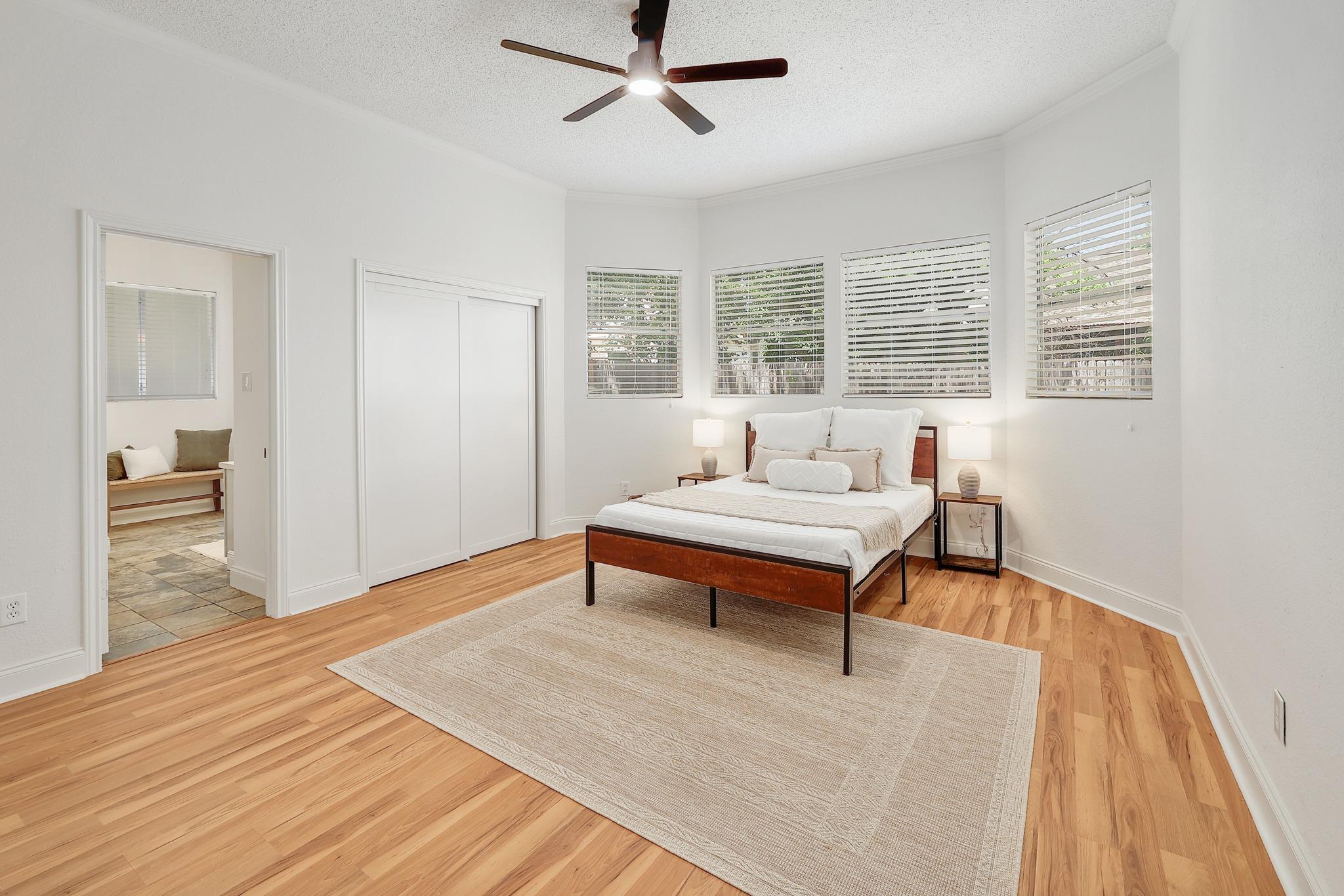 2012 Castle View DR