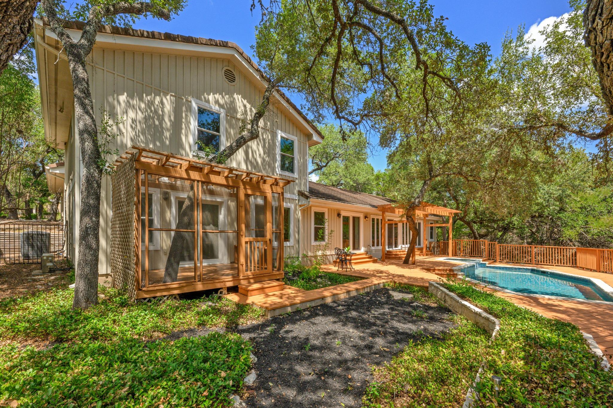 224 Hurst Creek RD