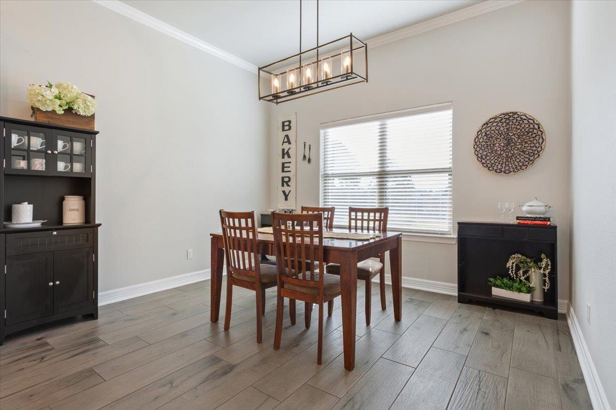 102 Rancho Del Lago LN