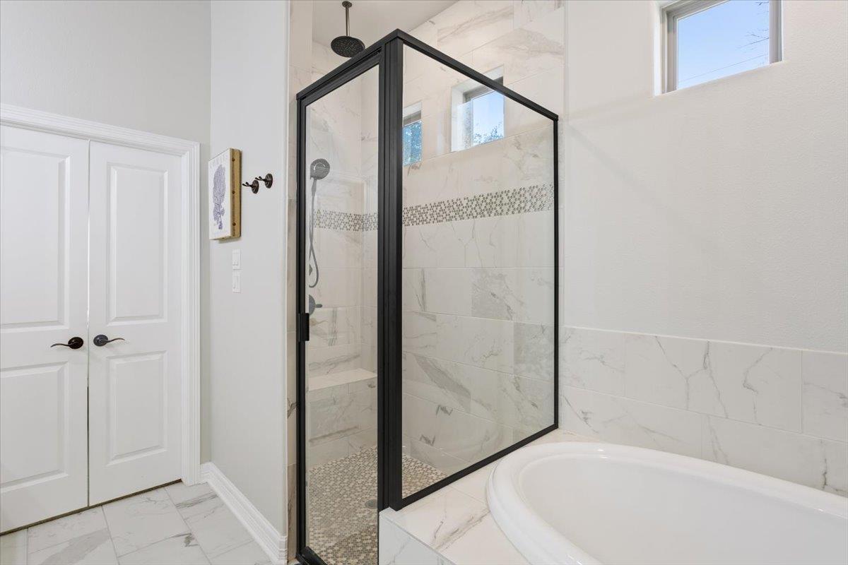 102 Rancho Del Lago LN