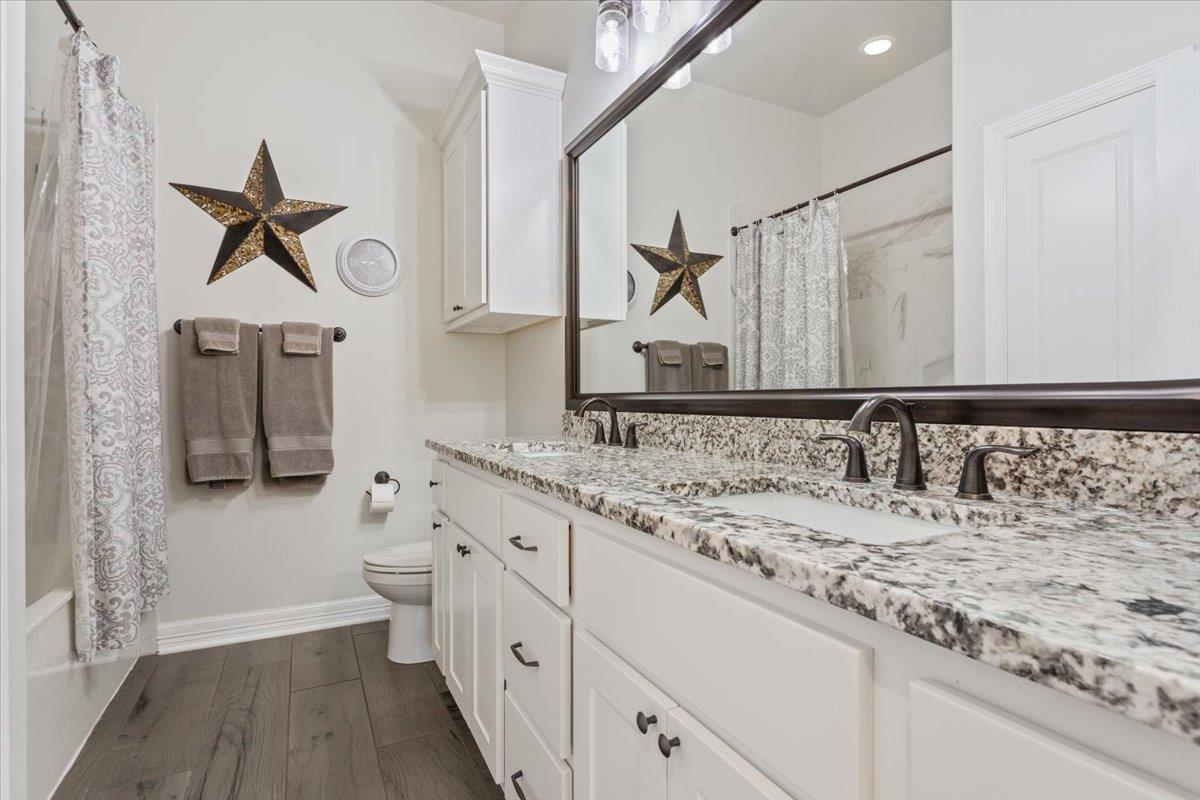 102 Rancho Del Lago LN