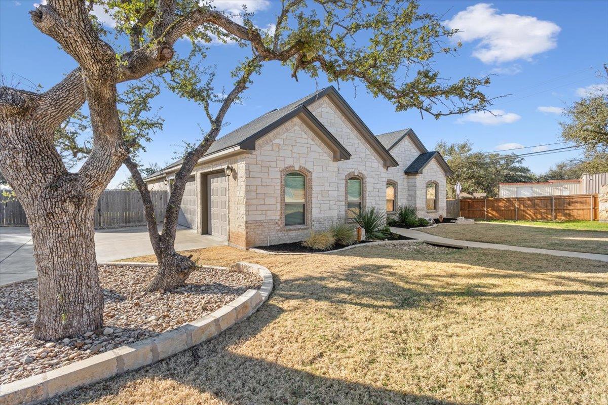 102 Rancho Del Lago LN