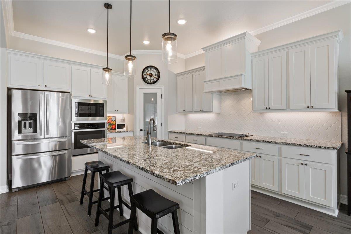 102 Rancho Del Lago LN