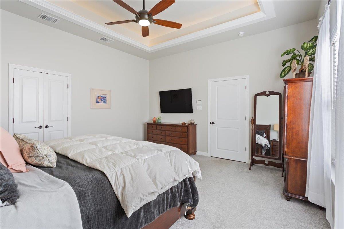 102 Rancho Del Lago LN