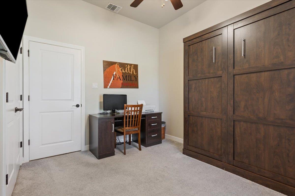 102 Rancho Del Lago LN
