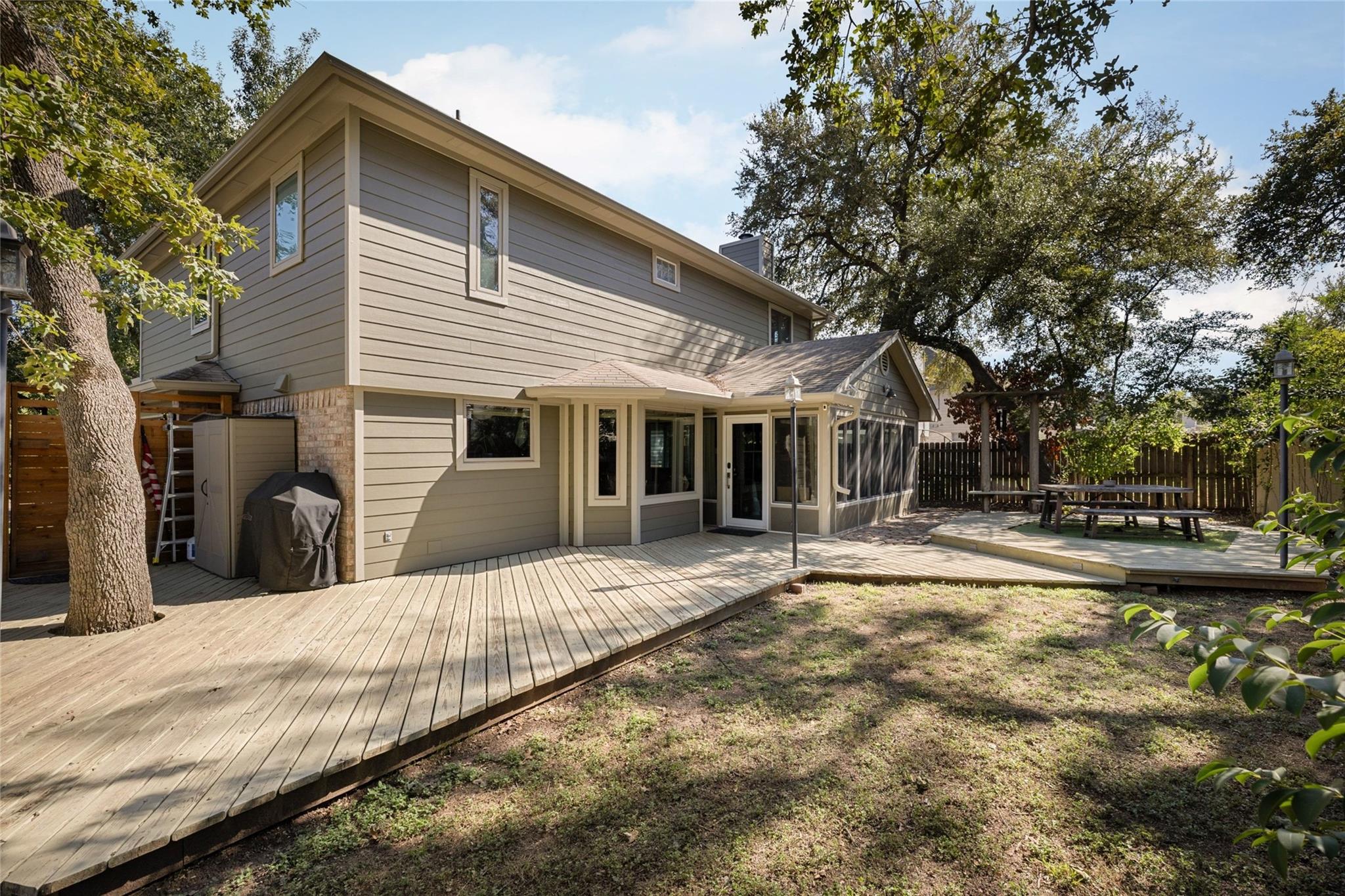 8022 Doe Meadow DR