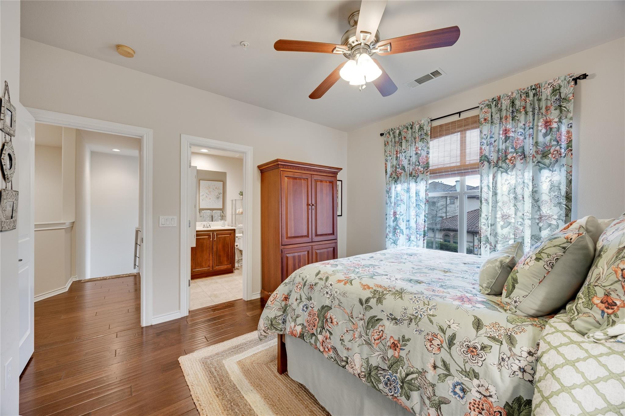 7800 Southwest PKWY # 412