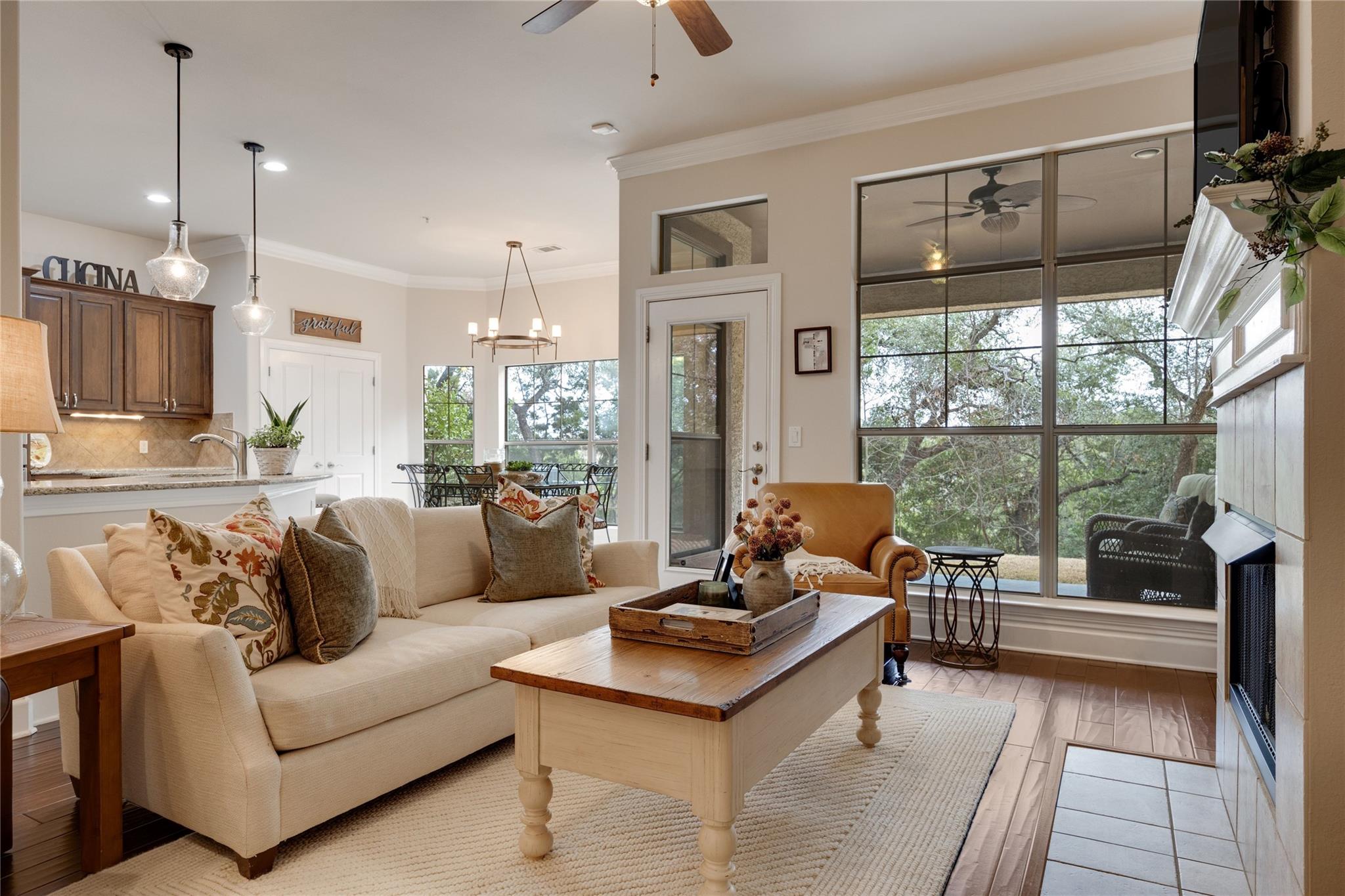 7800 Southwest PKWY # 412