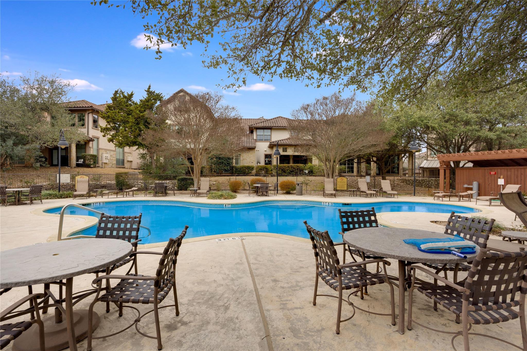 7800 Southwest PKWY # 412