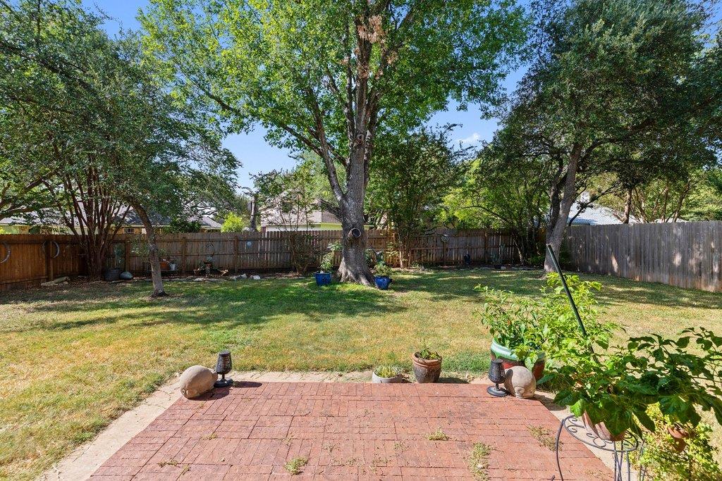 6215 John Chisum LN