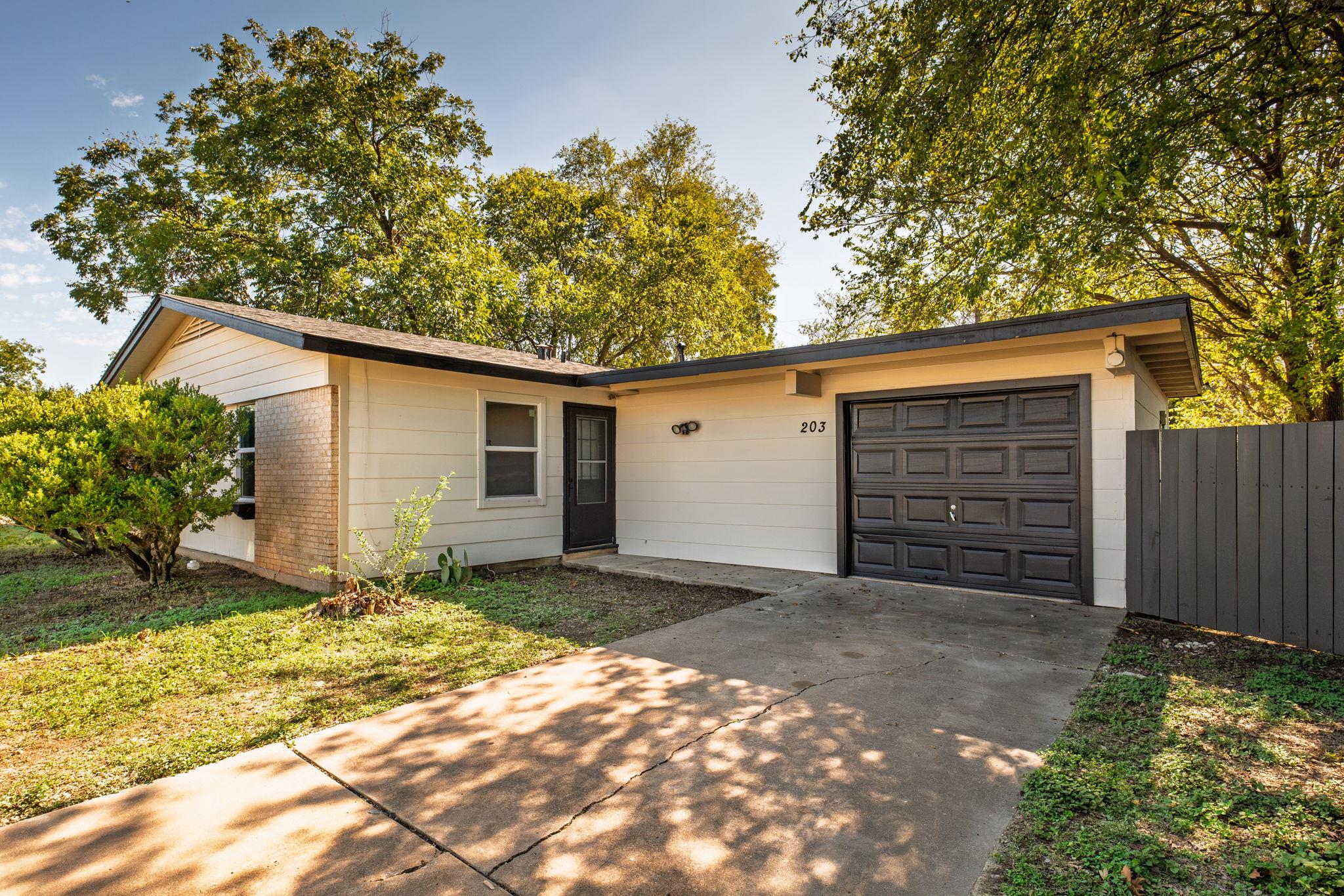 203 Cooper DR