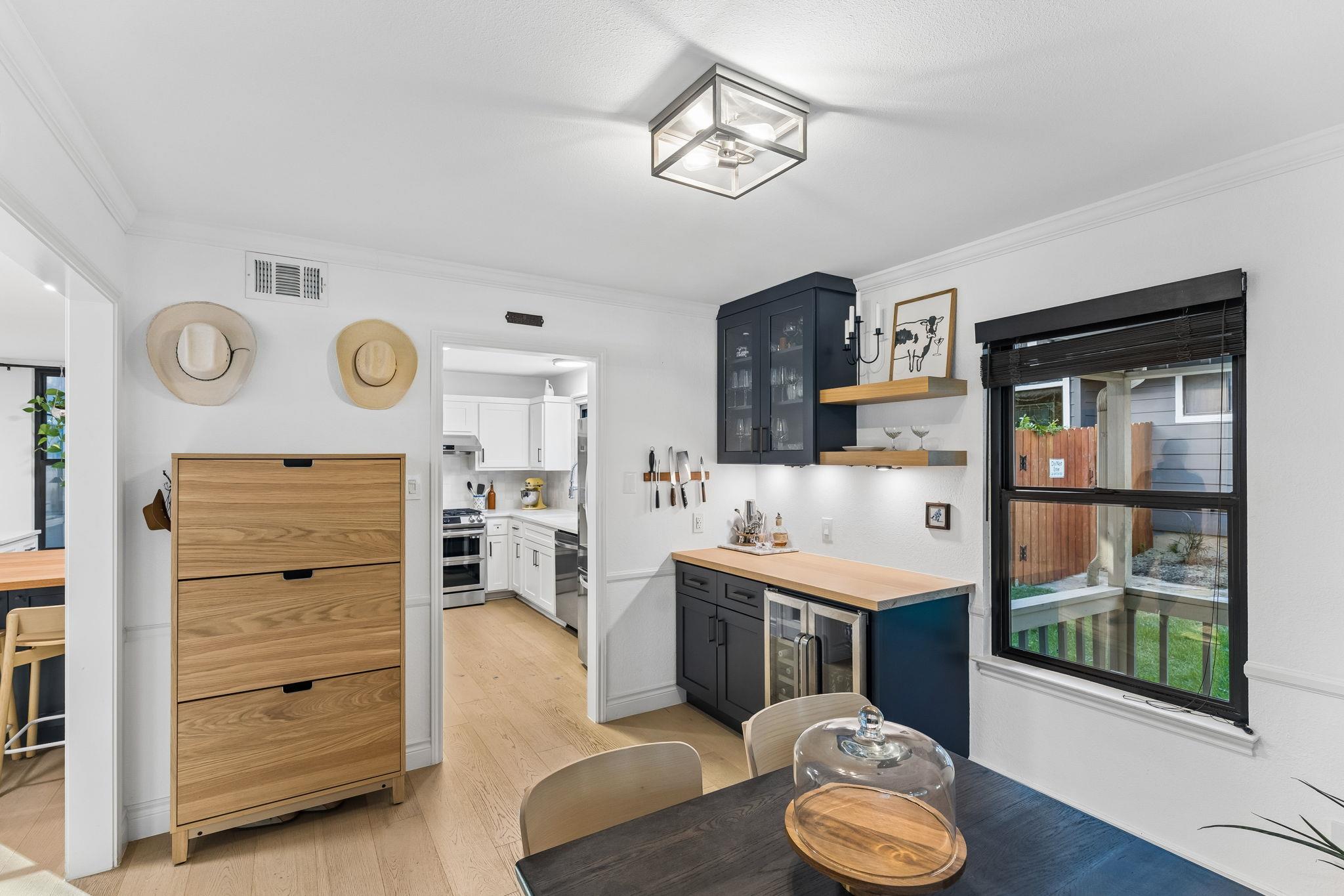15708 Monona CV