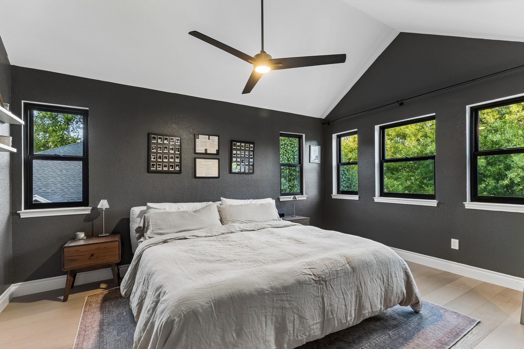 15708 Monona CV