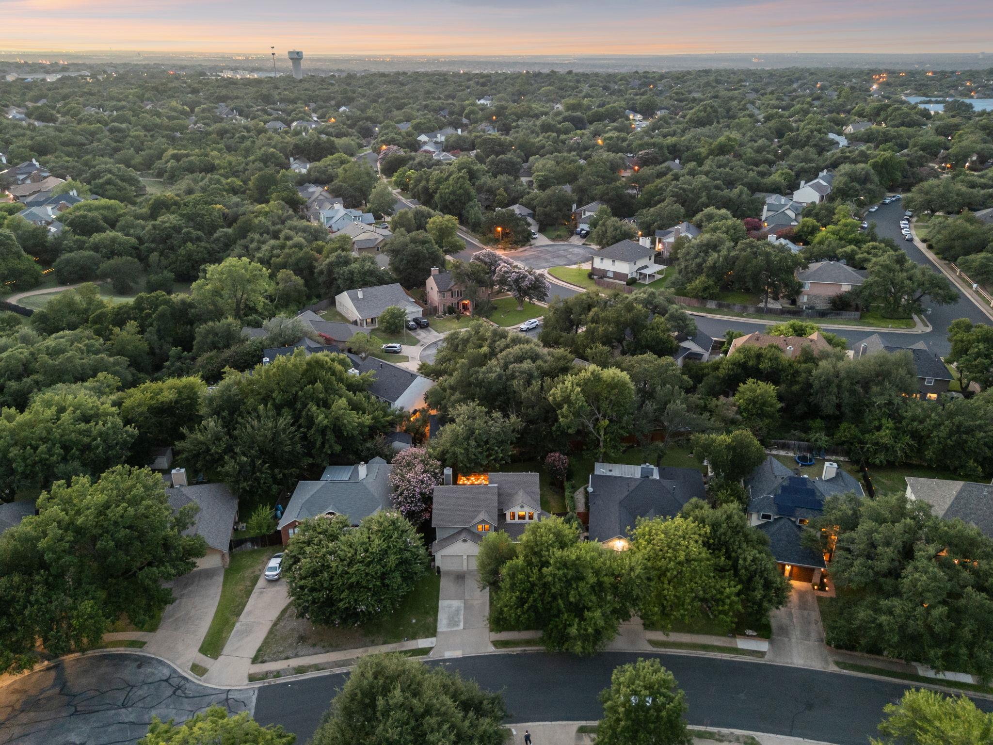 15708 Monona CV