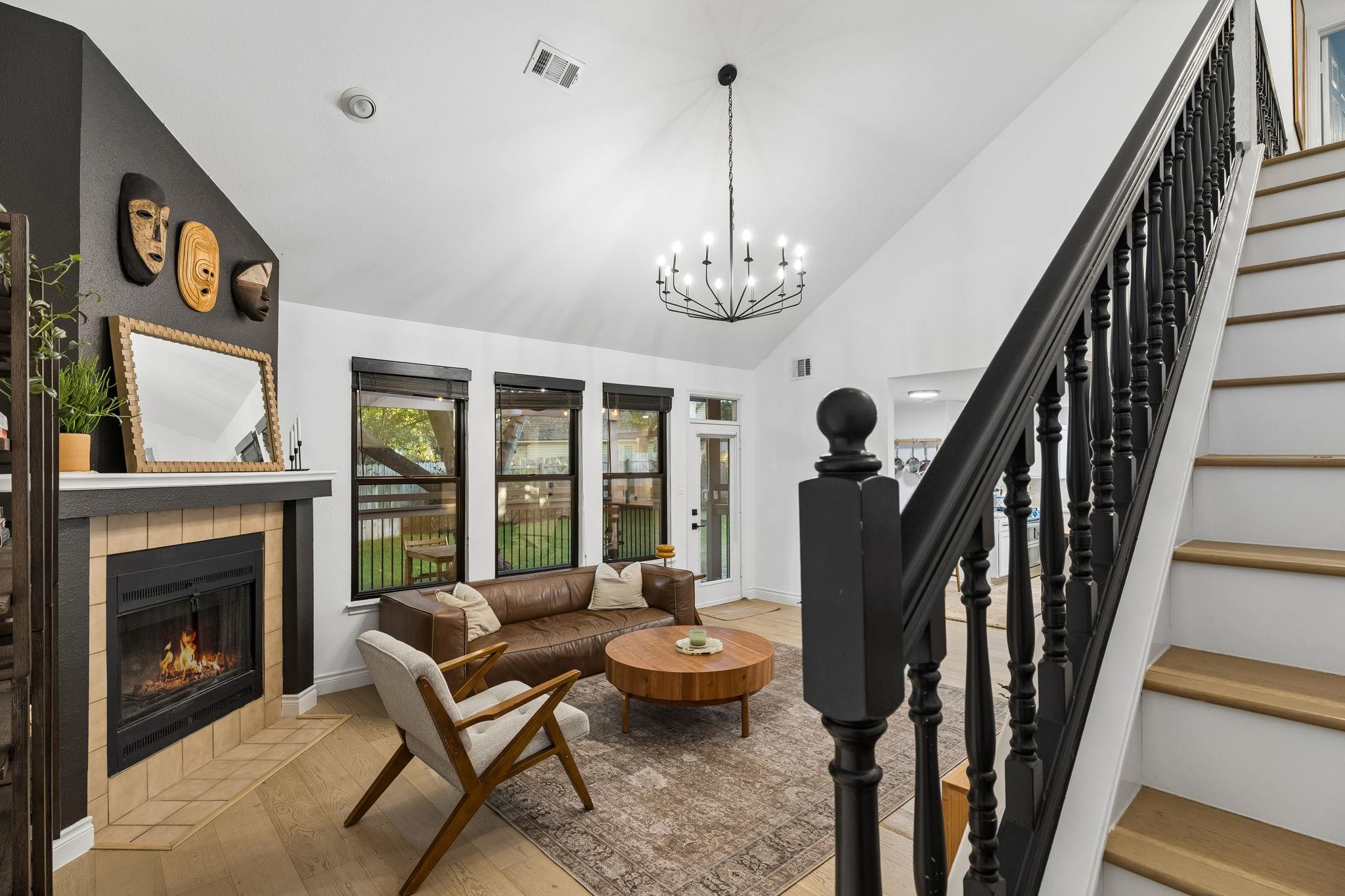 15708 Monona CV