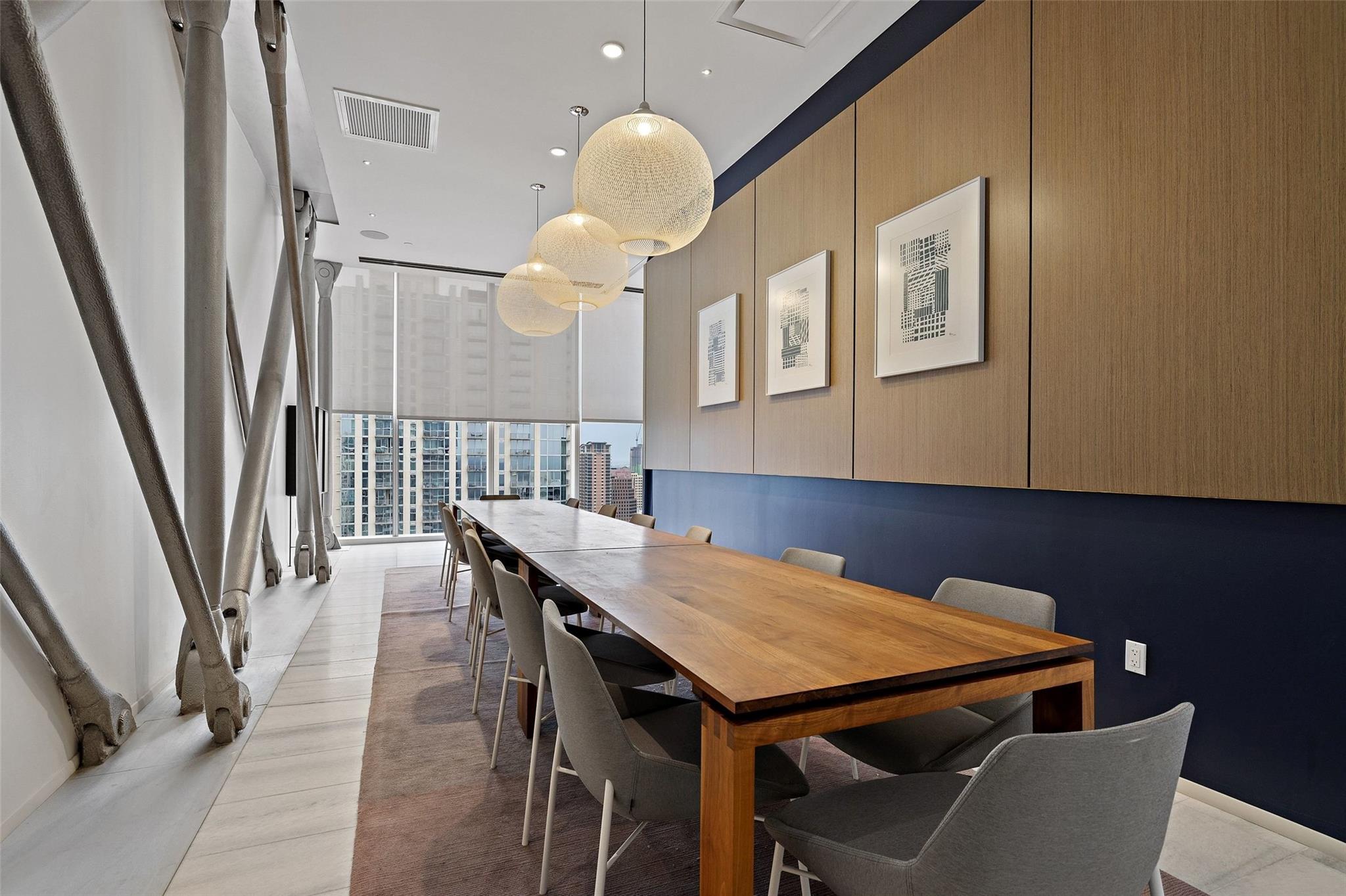 301 West Ave # 1403