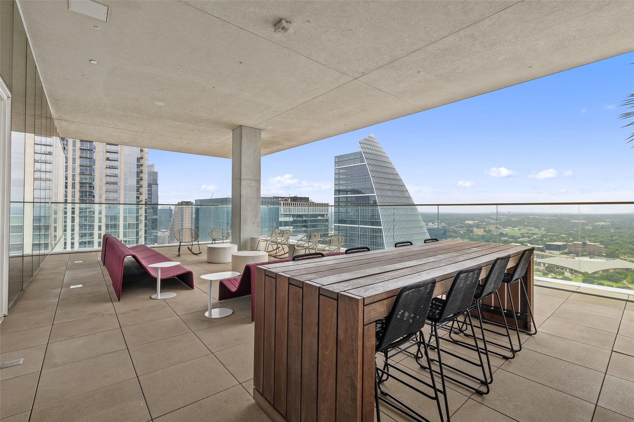 301 West Ave # 1403