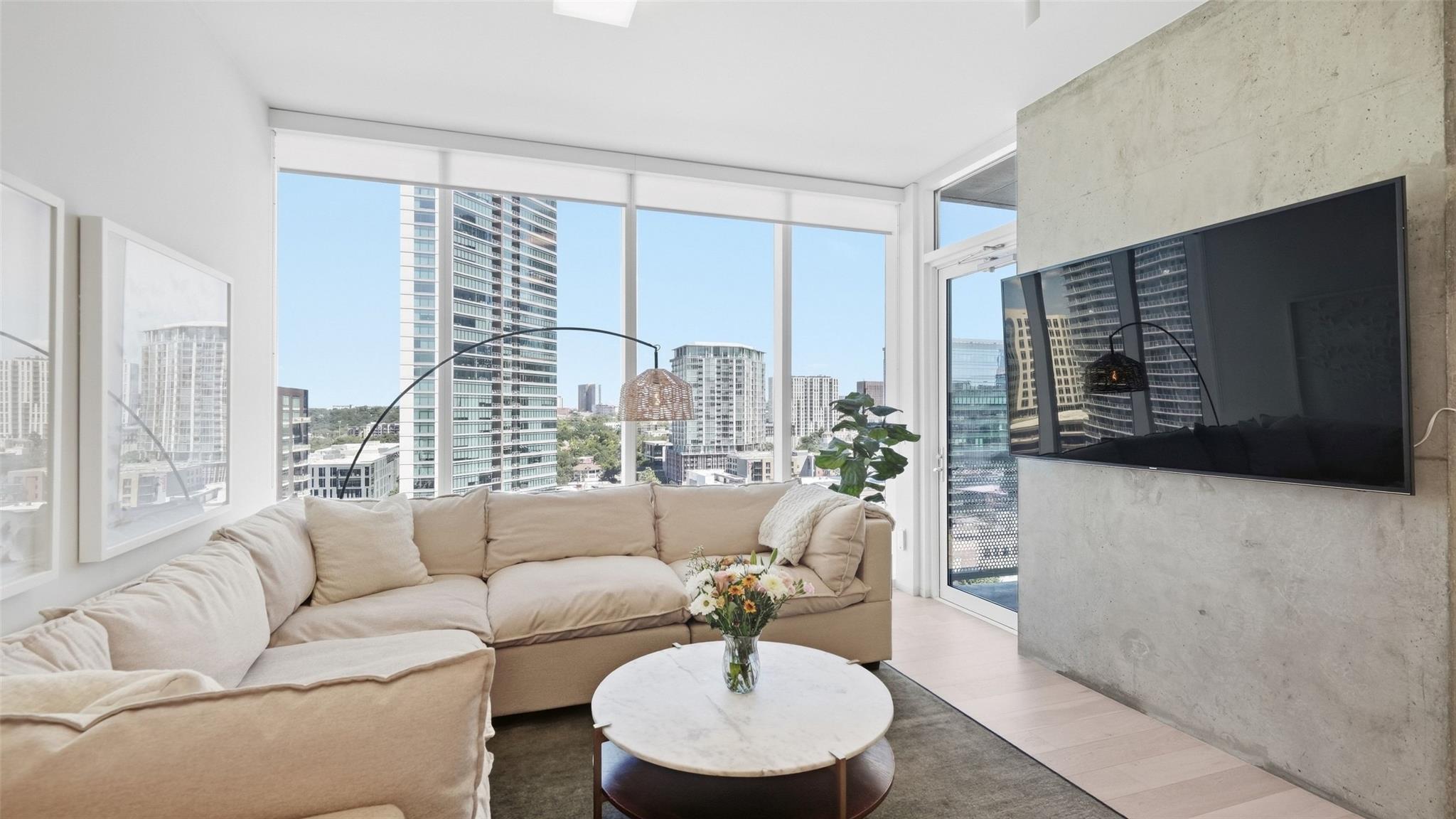 301 West Ave # 1403