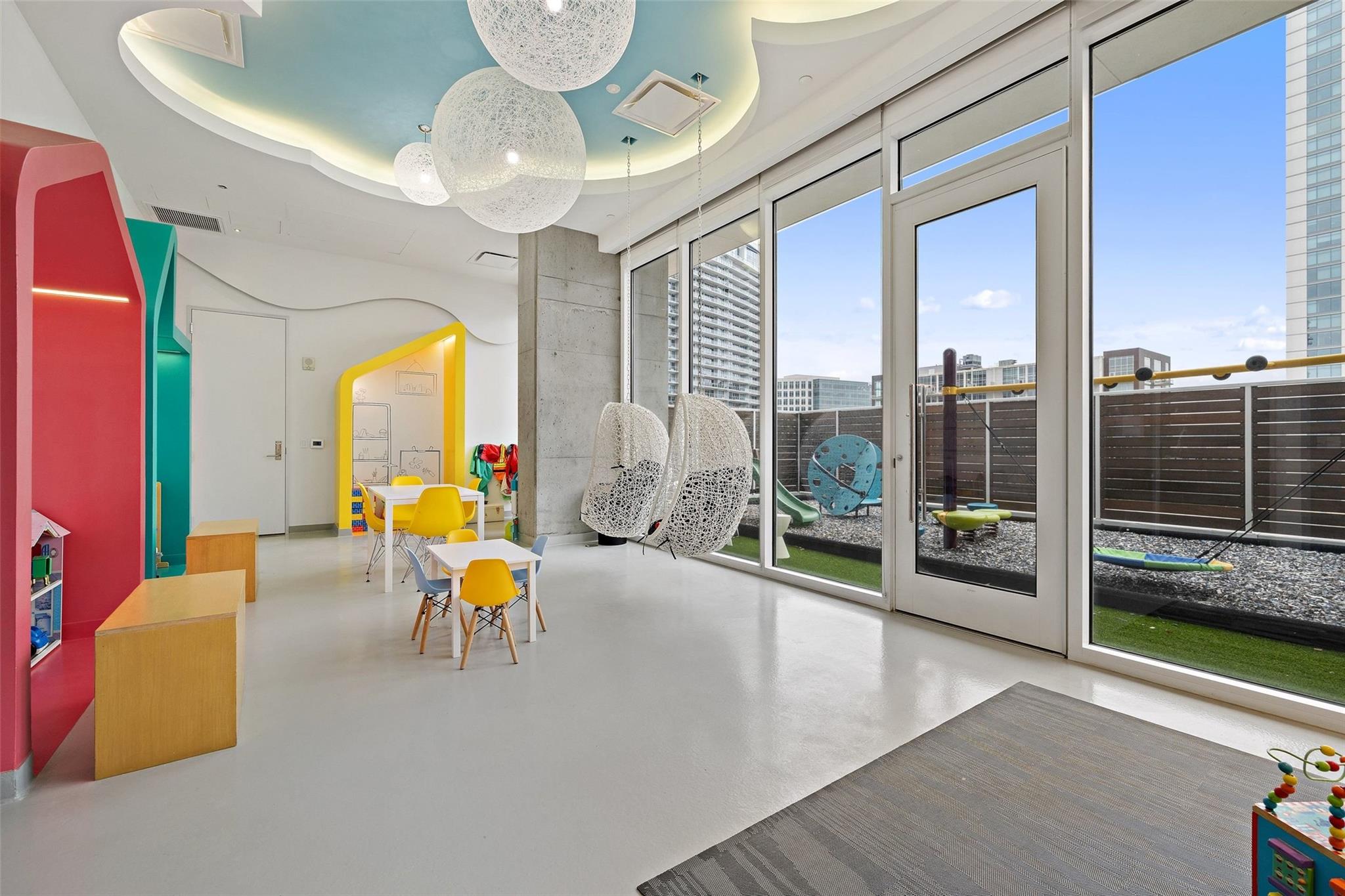 301 West Ave # 1403