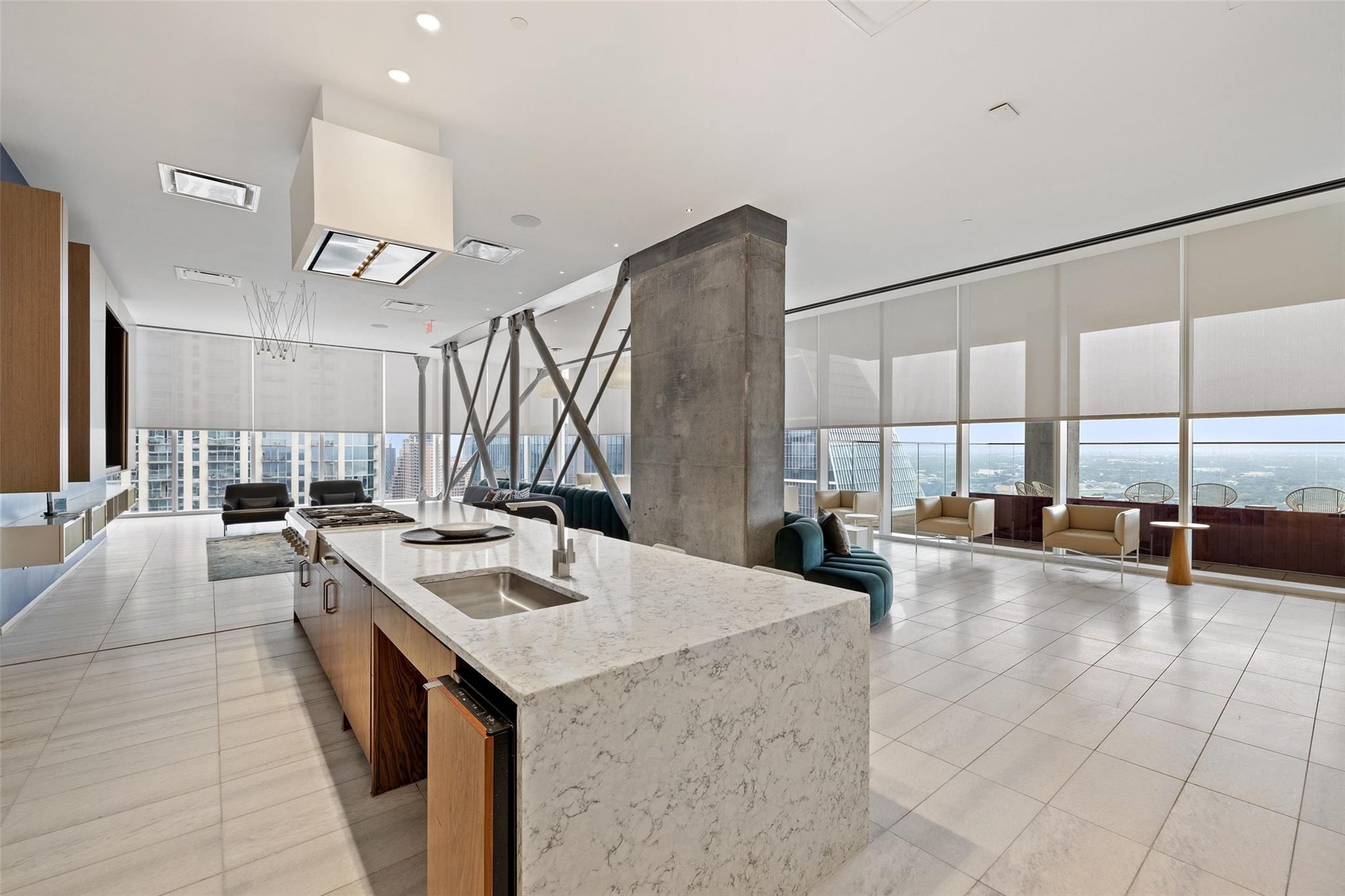 301 West Ave # 1403