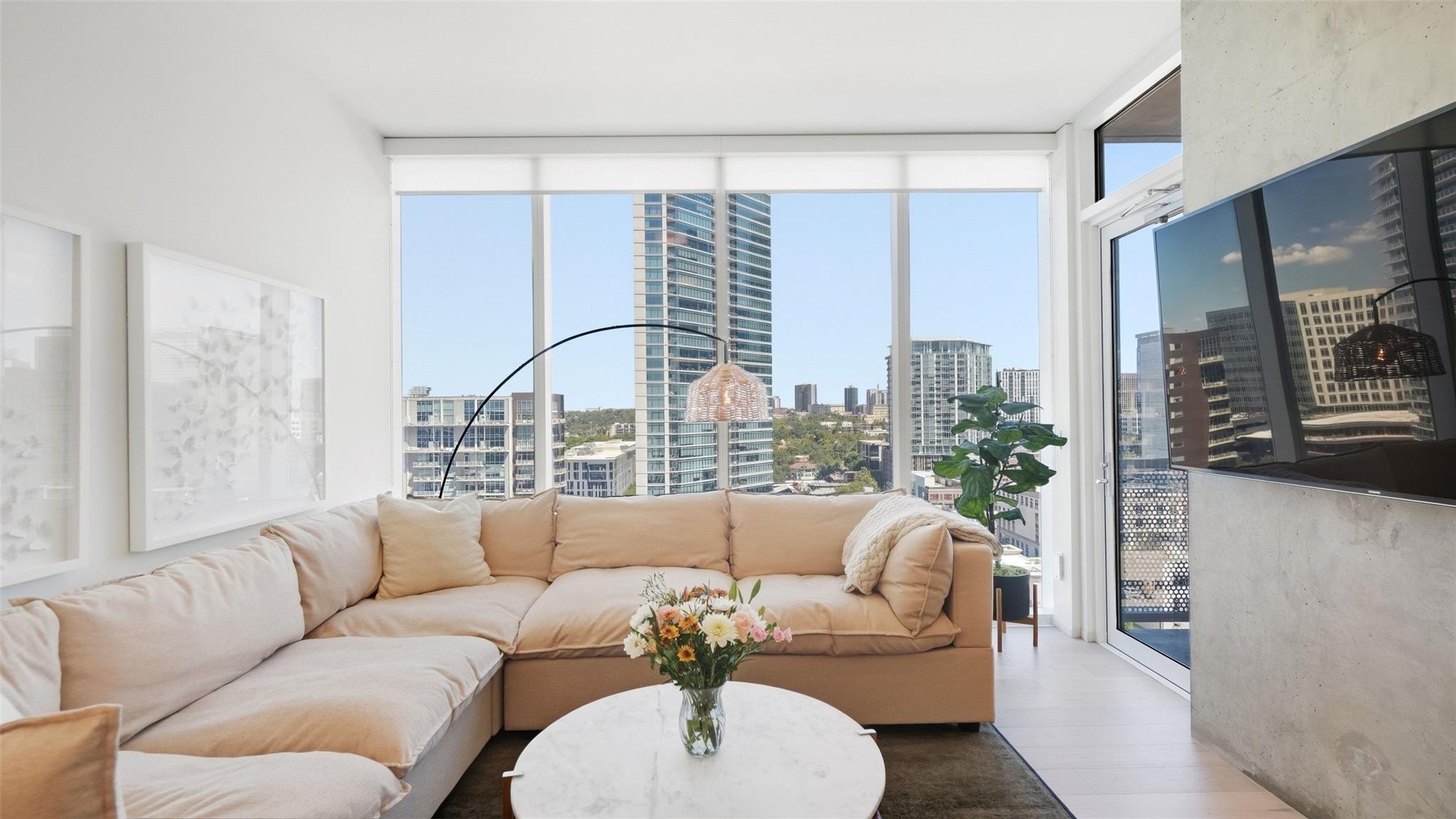 301 West Ave # 1403