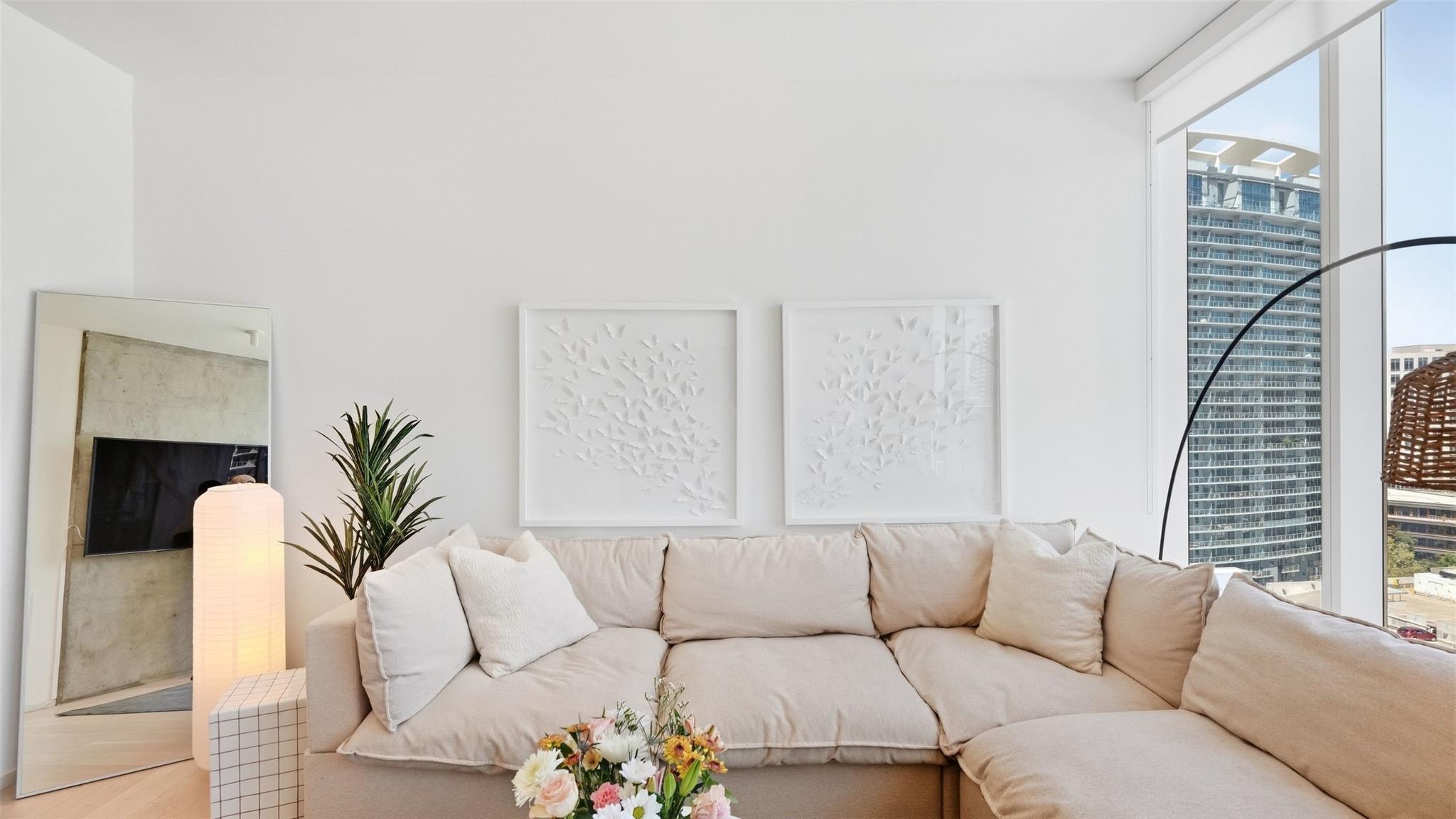 301 West Ave # 1403