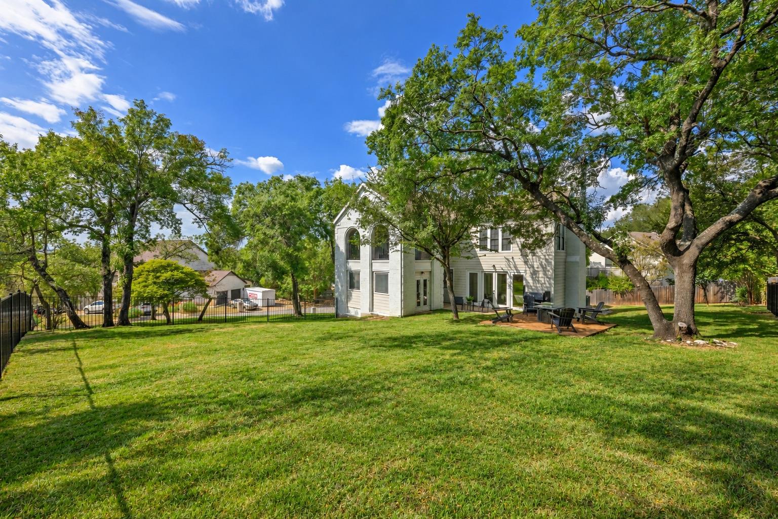 1603 Falcon Ledge DR