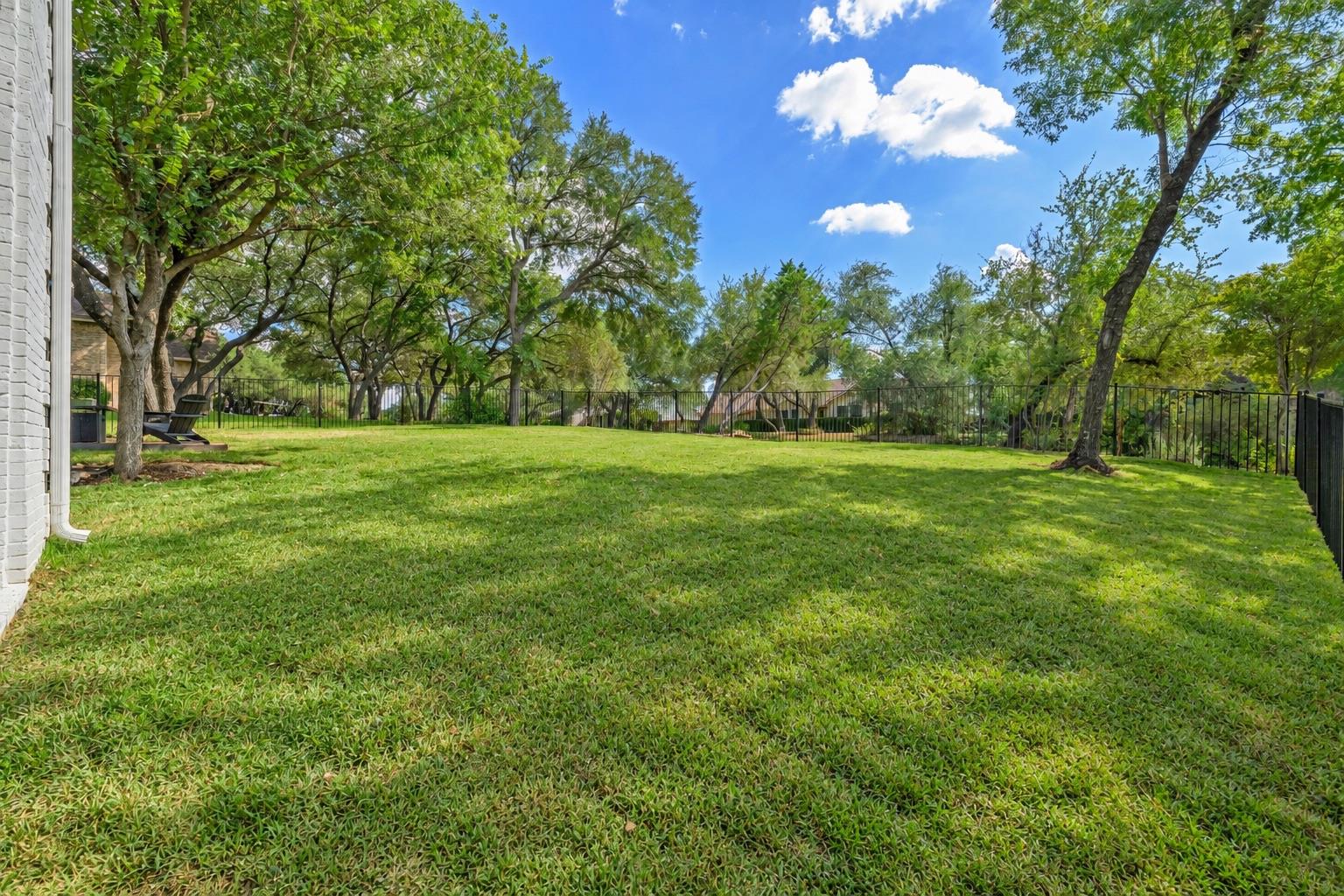1603 Falcon Ledge DR