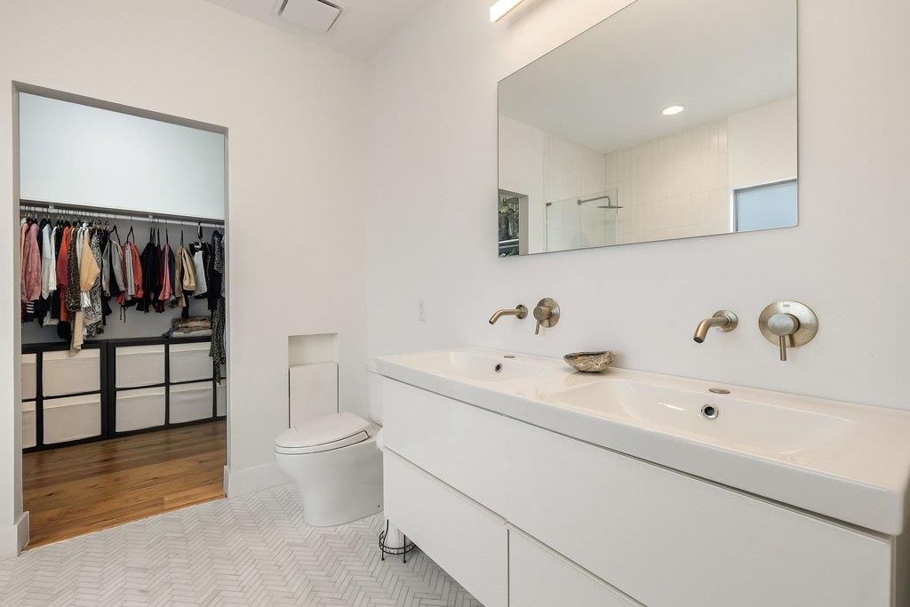 8616 Ipswich Bay DR