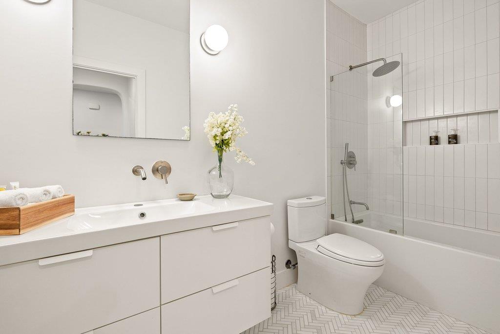 8616 Ipswich Bay DR
