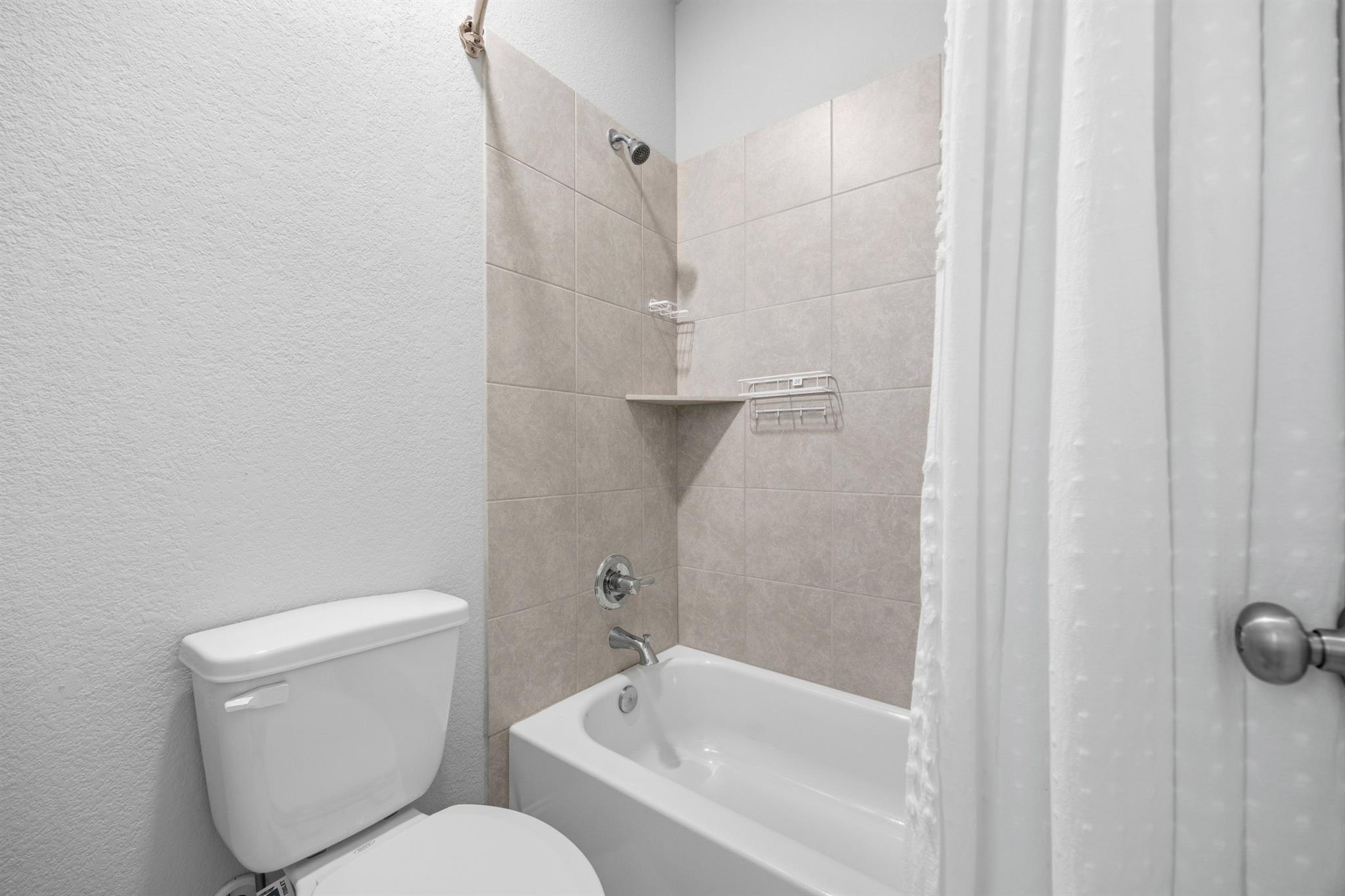 2209 Littleleaf LN