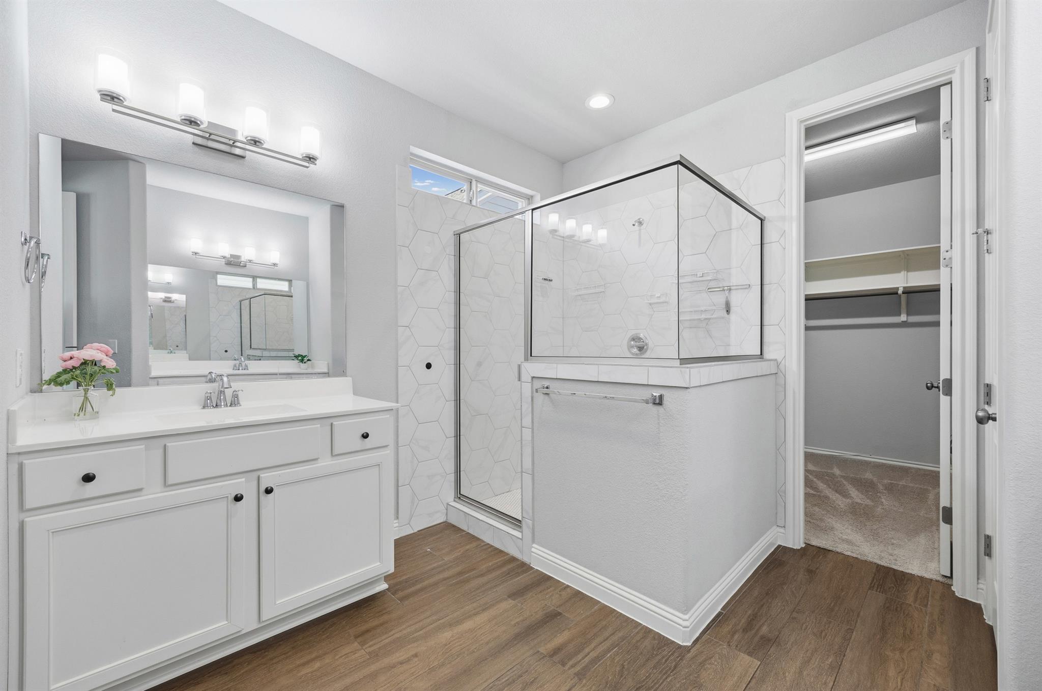 2209 Littleleaf LN