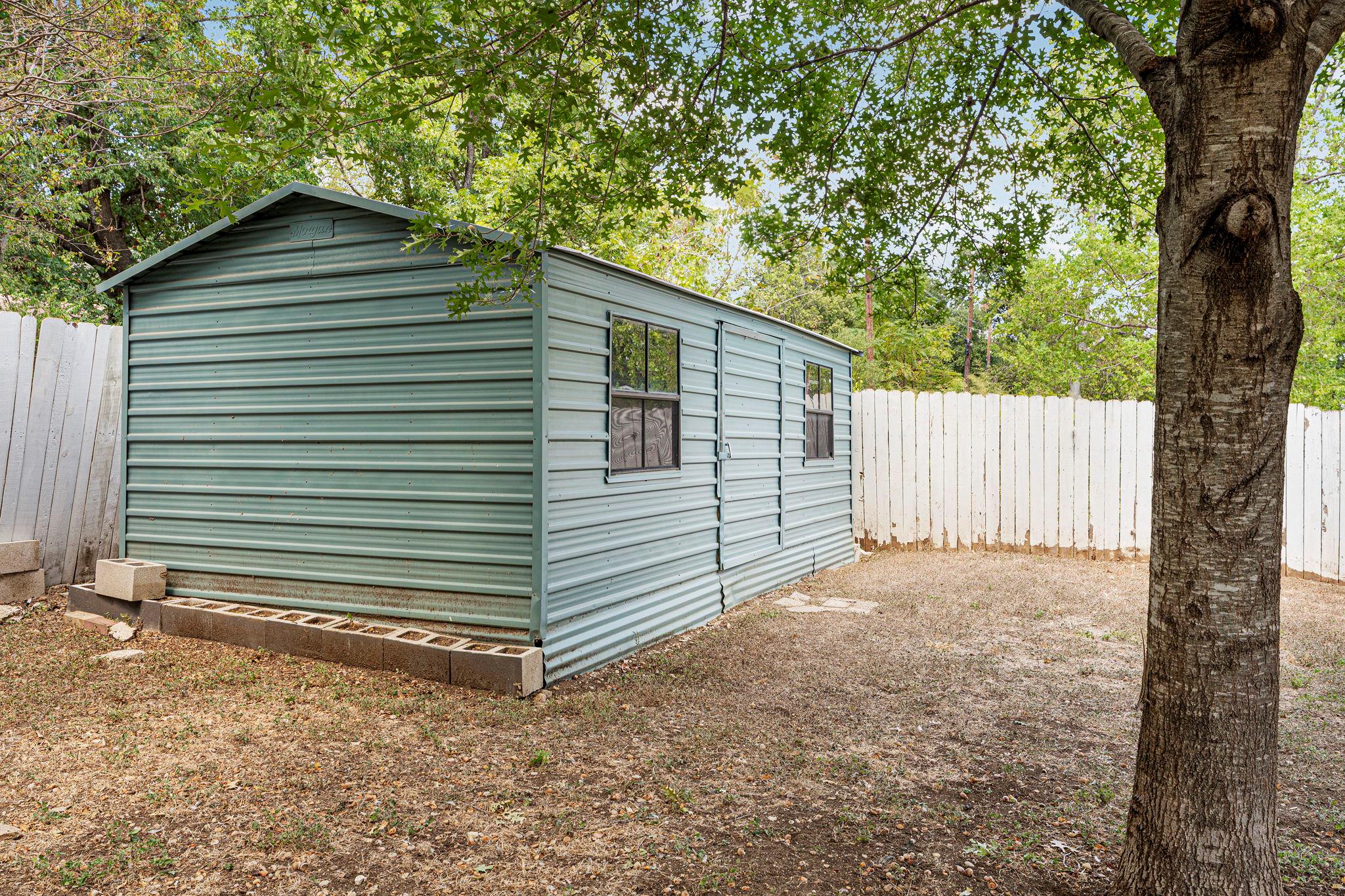 2608 SHERWOOD LN