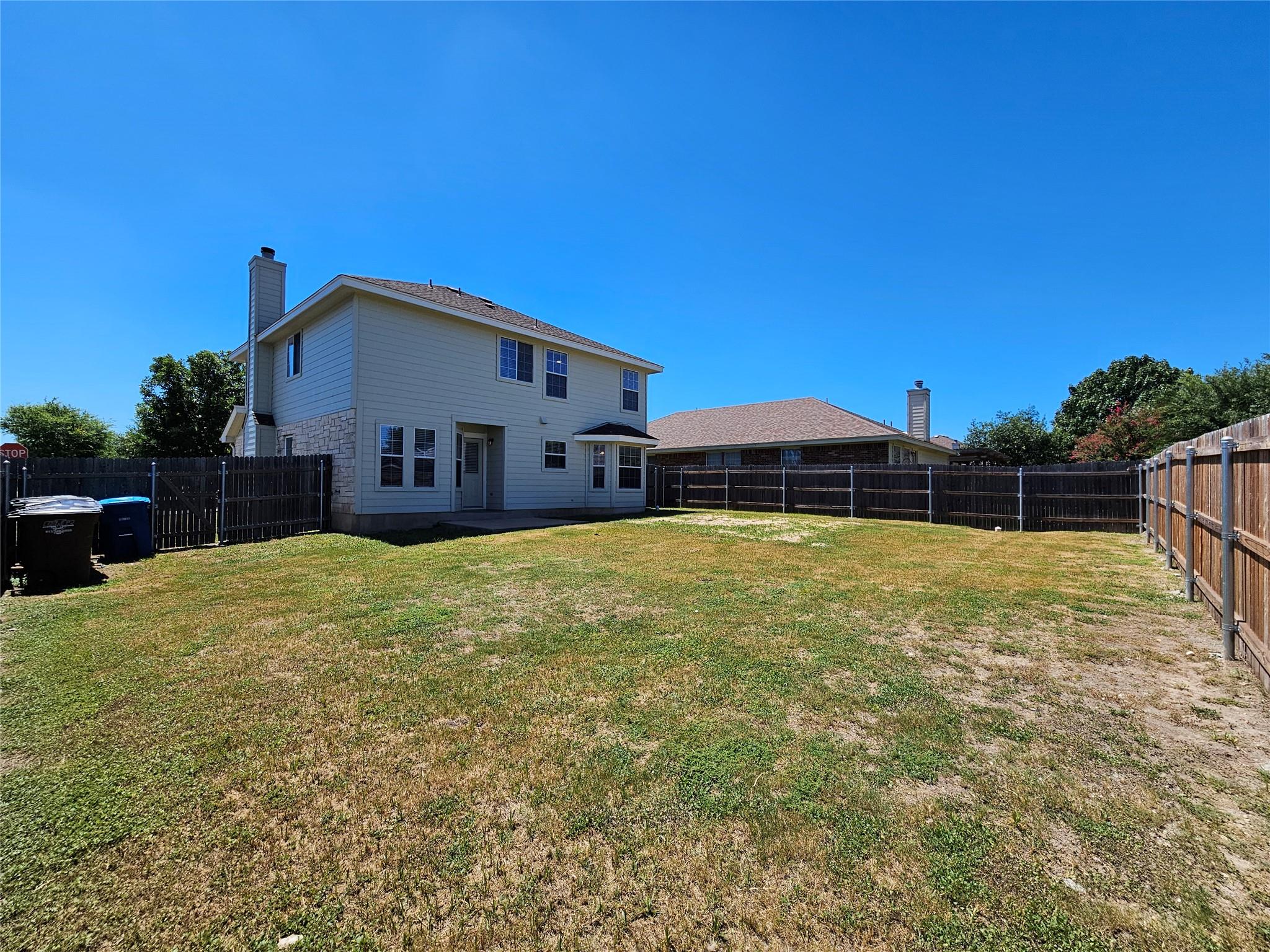 19001 Leigh LN