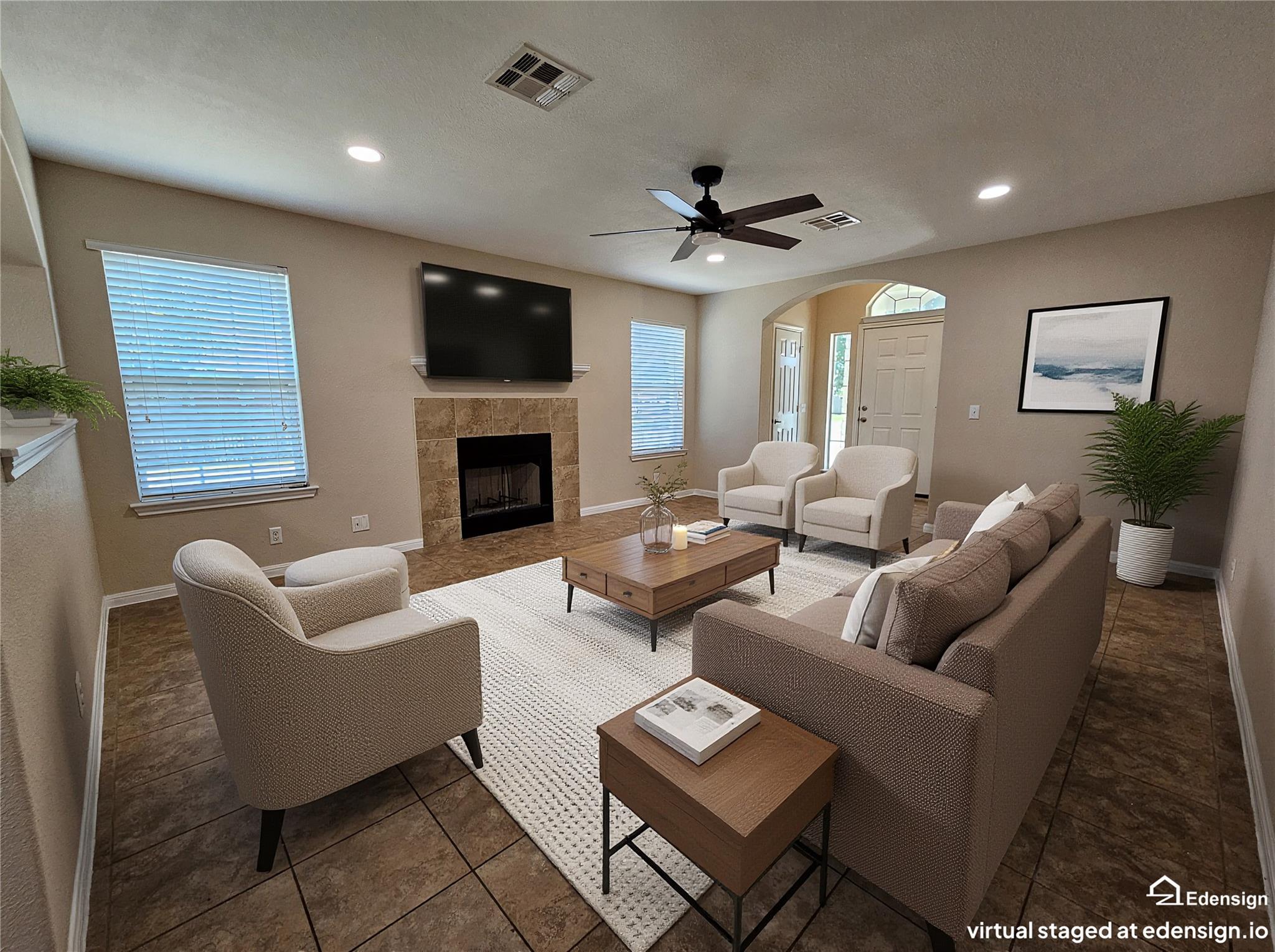 19001 Leigh LN