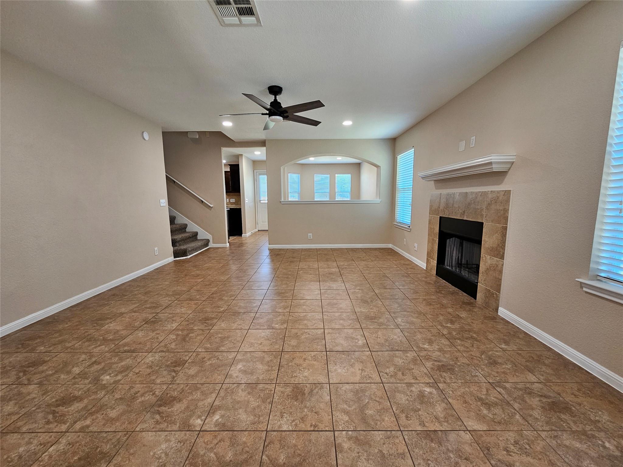 19001 Leigh LN