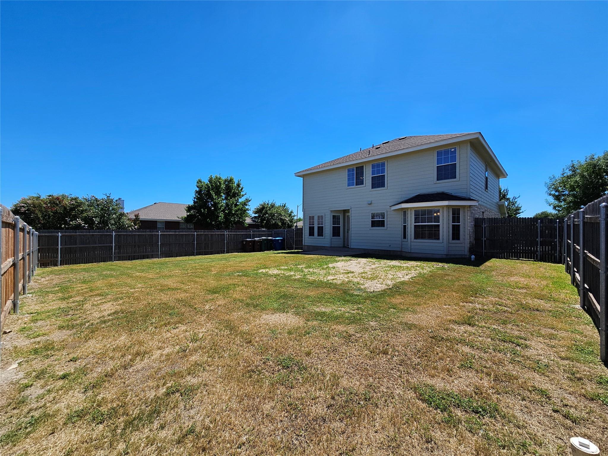 19001 Leigh LN