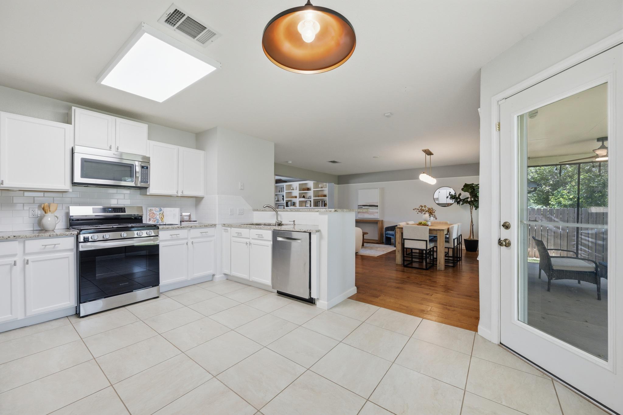 2913 Wavecrest BLVD