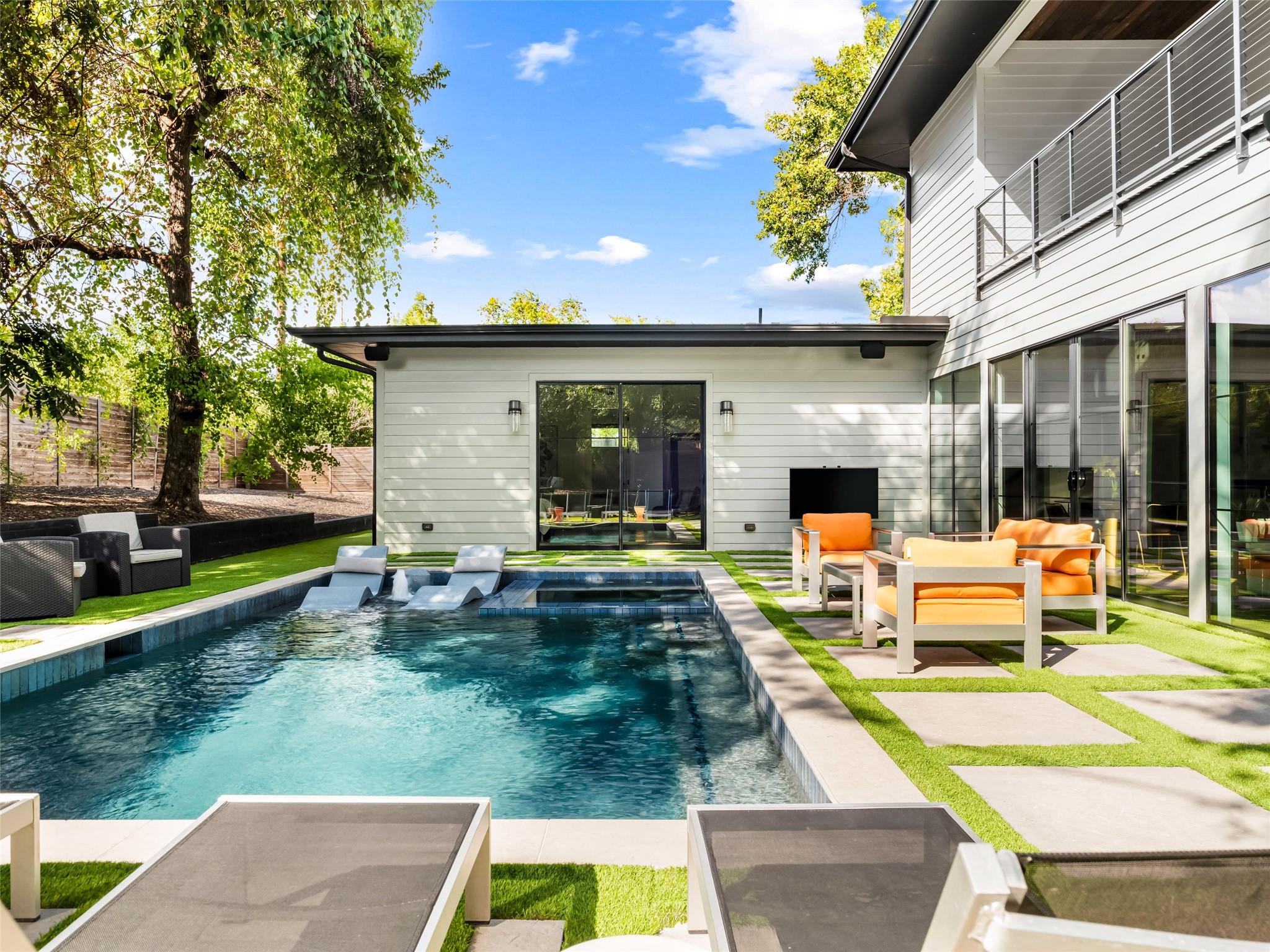 6100 Gena CT
