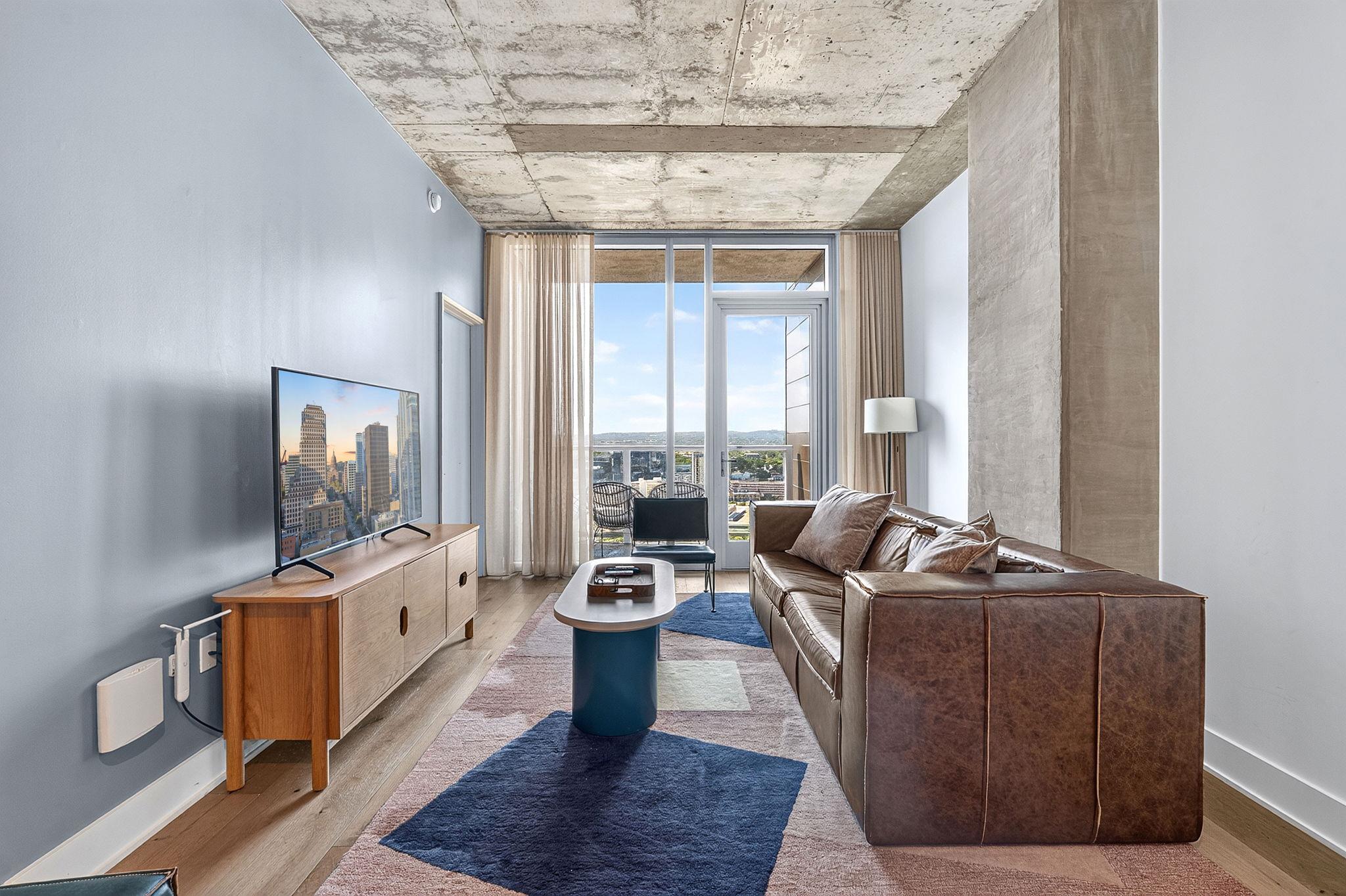 48 East Ave # 2911