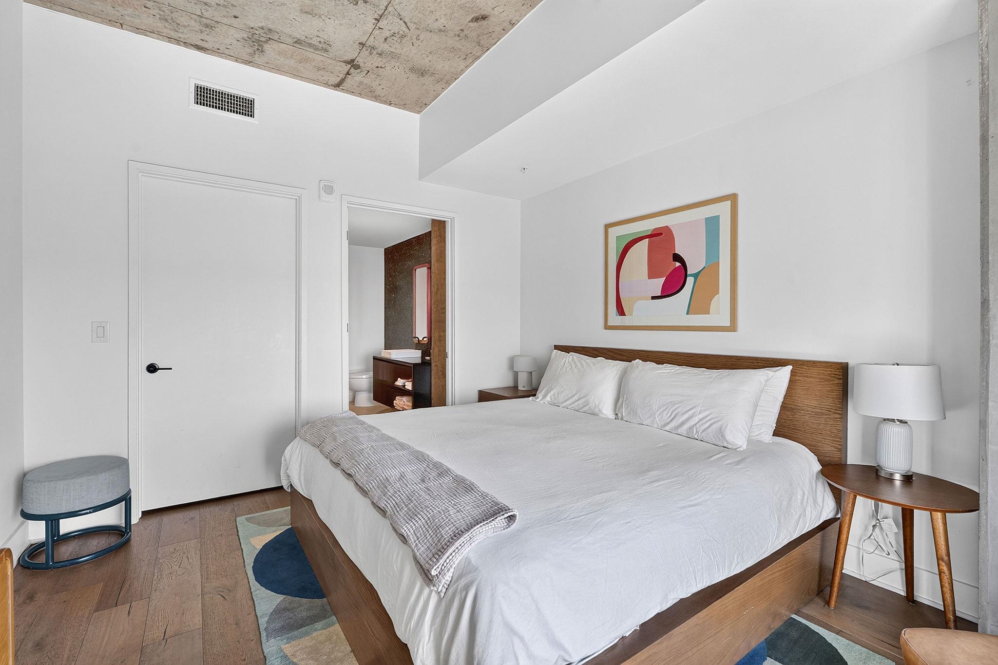 48 East Ave # 2911